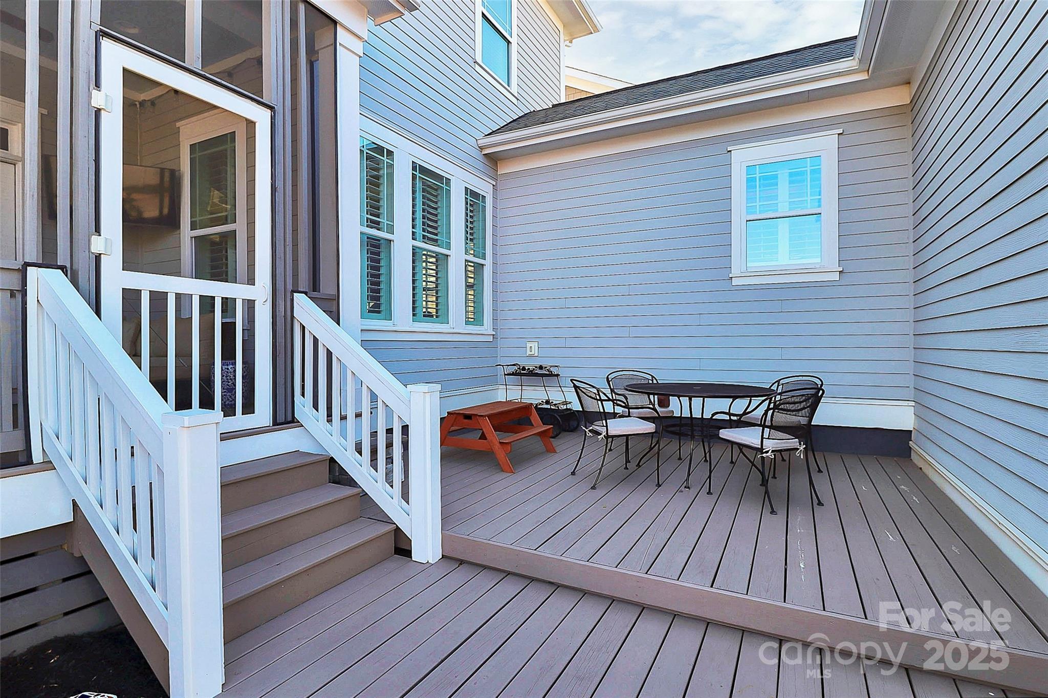 Riverwalk - Residential