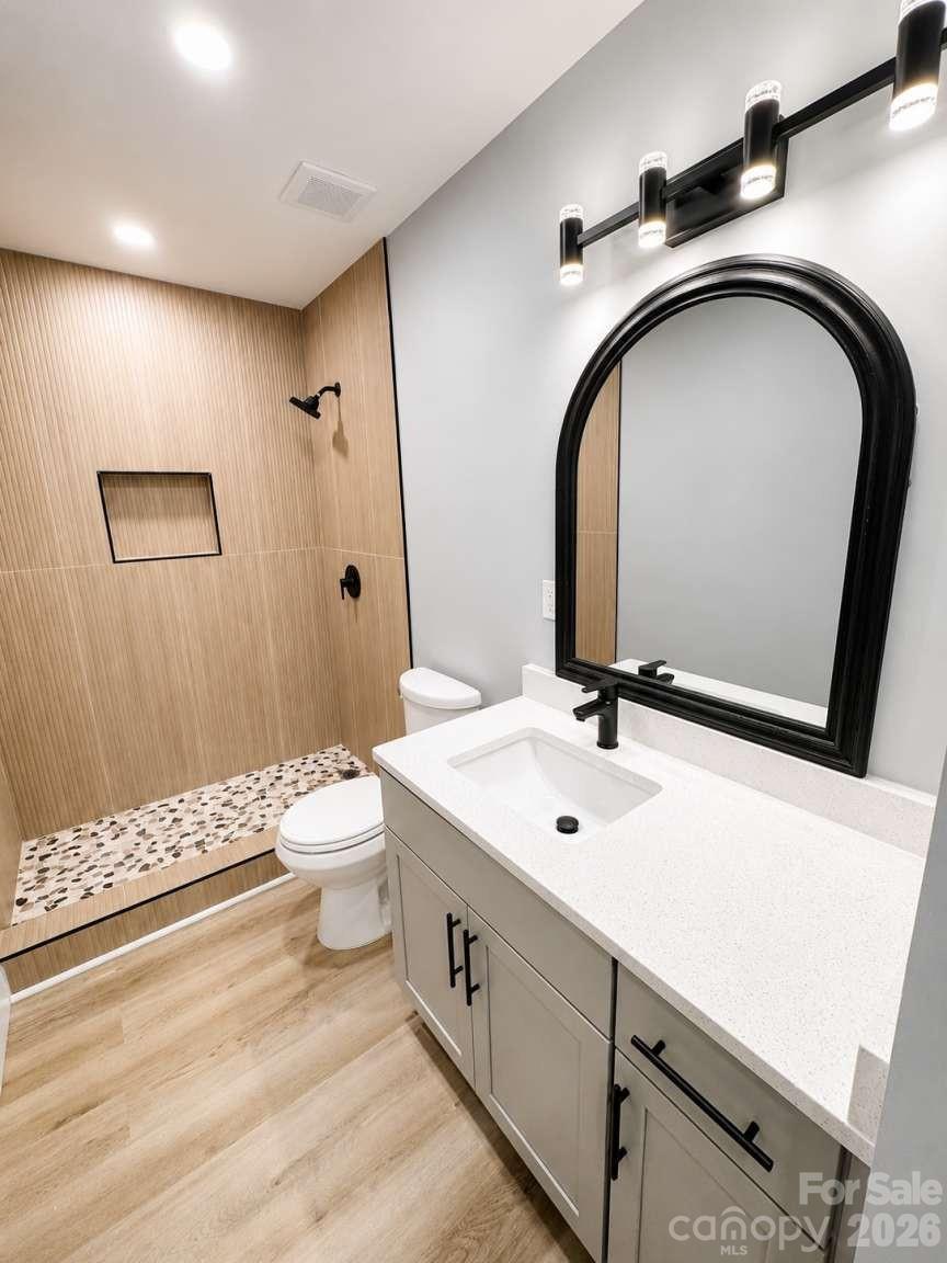 Eastwoods - Residential