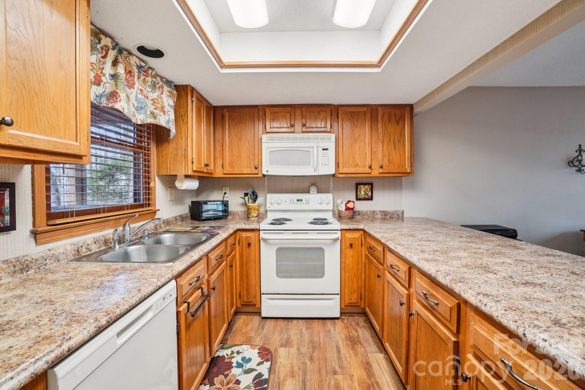 Rumbling Bald on Lake Lure - Residential