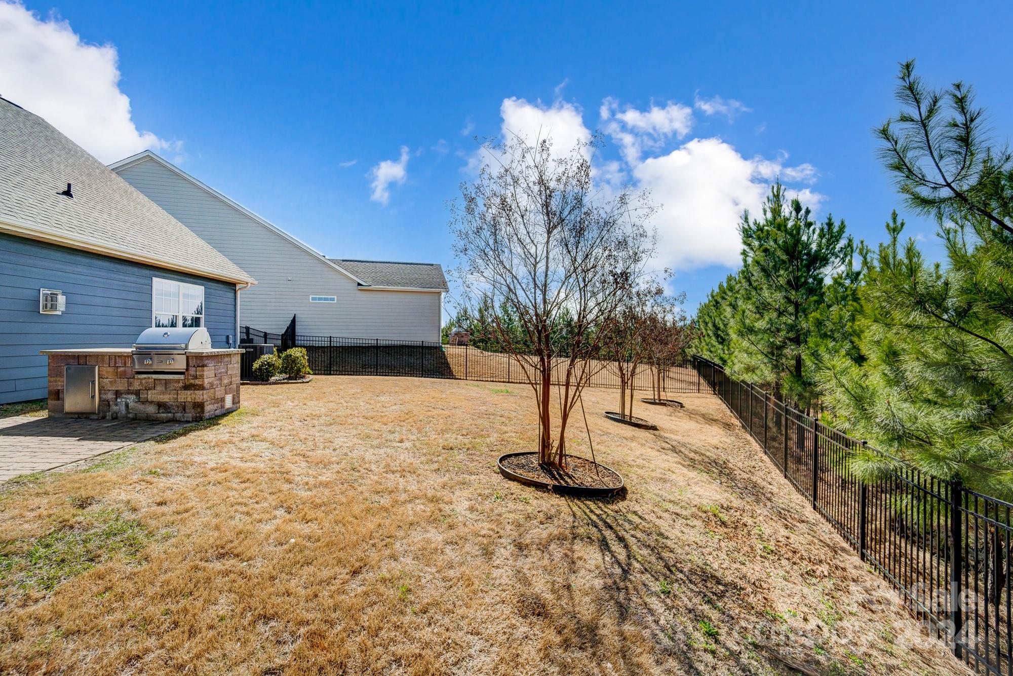 Summerhouse at Paddlers Cove - Residential