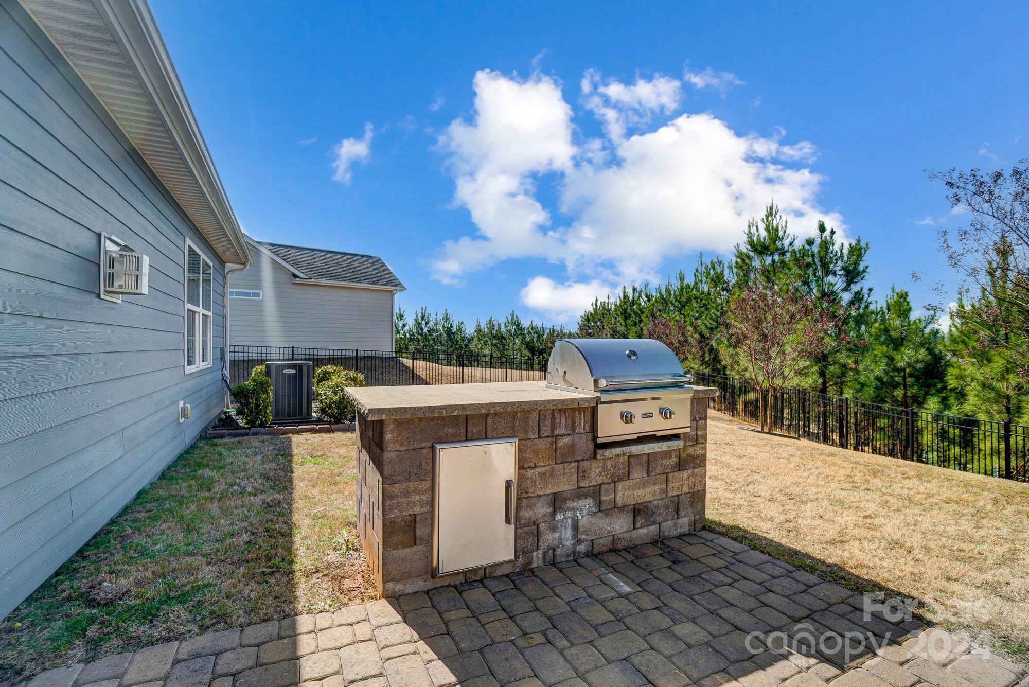 Summerhouse at Paddlers Cove - Residential