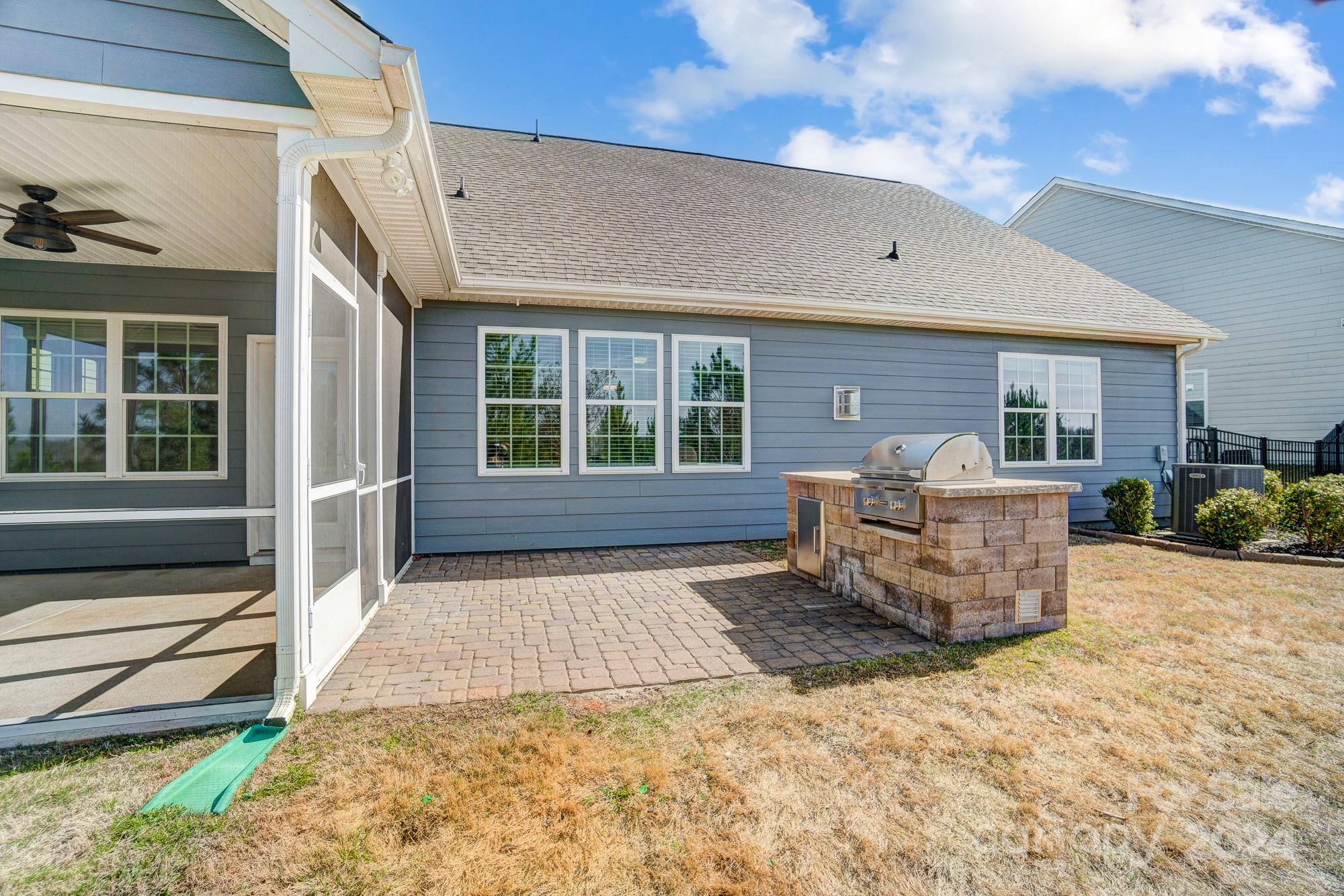 Summerhouse at Paddlers Cove - Residential