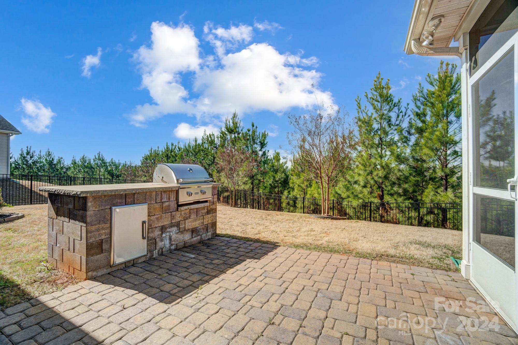 Summerhouse at Paddlers Cove - Residential