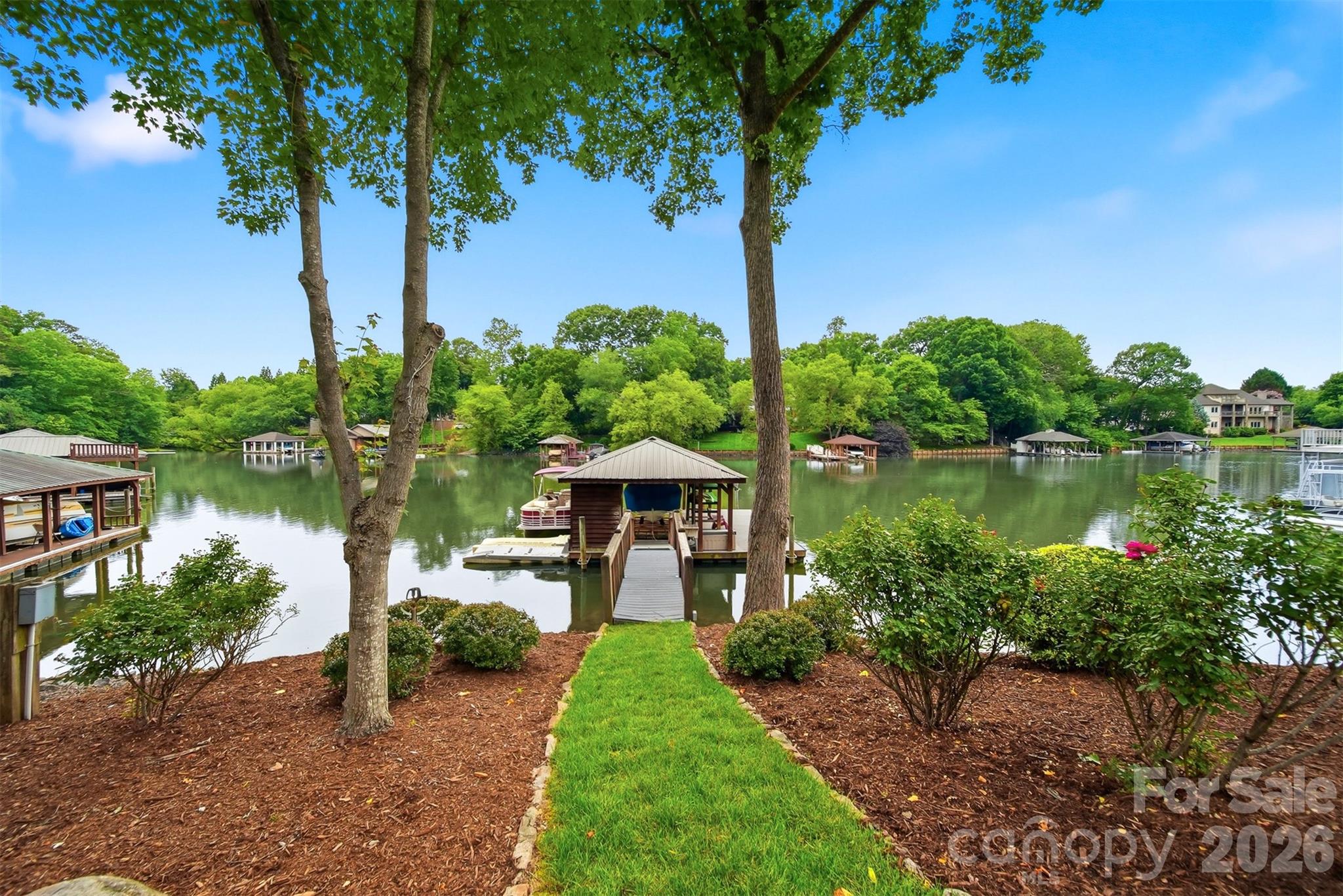 Moores Ferry - Residential