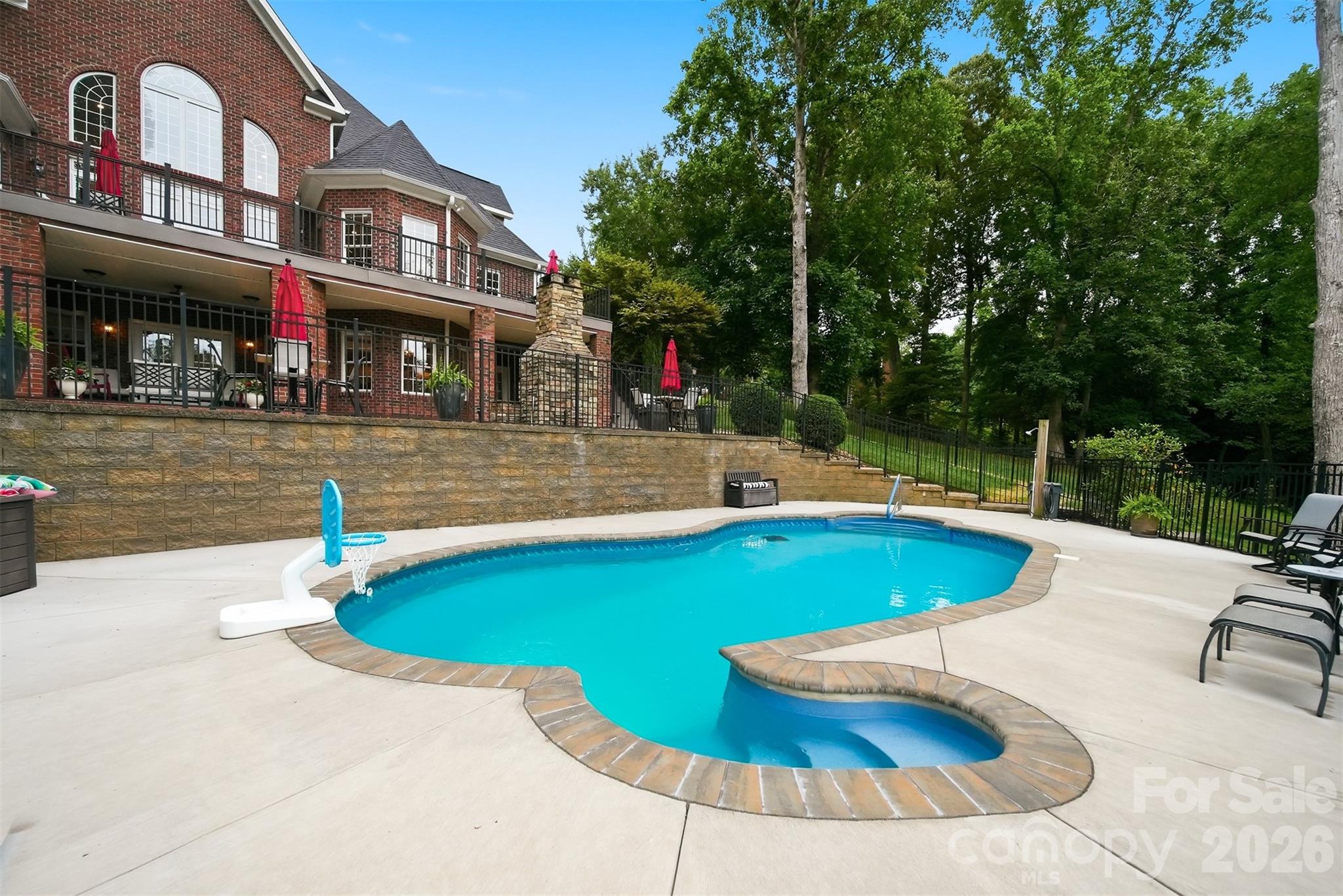 Moores Ferry - Residential