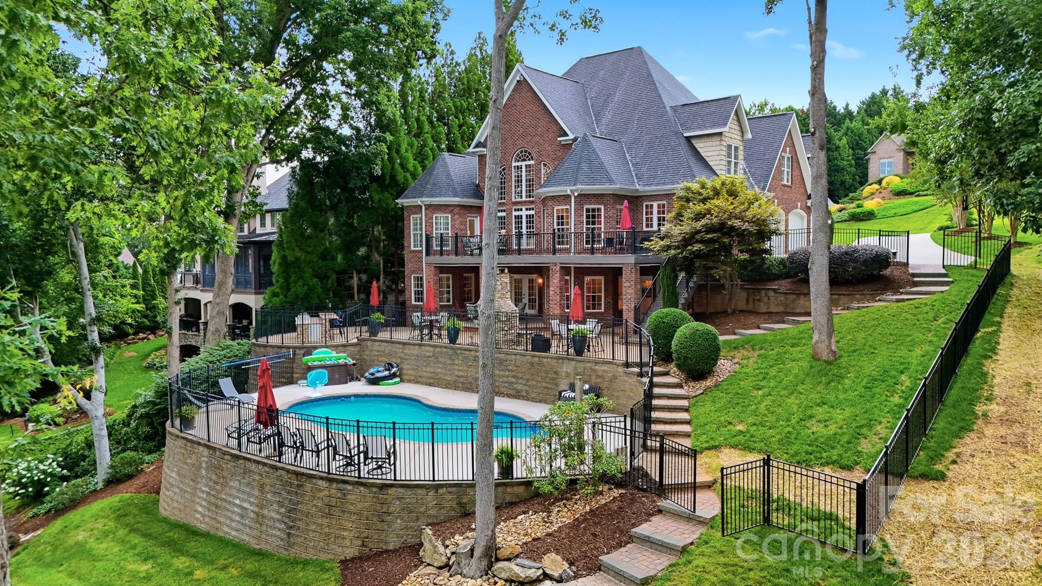 Moores Ferry - Residential