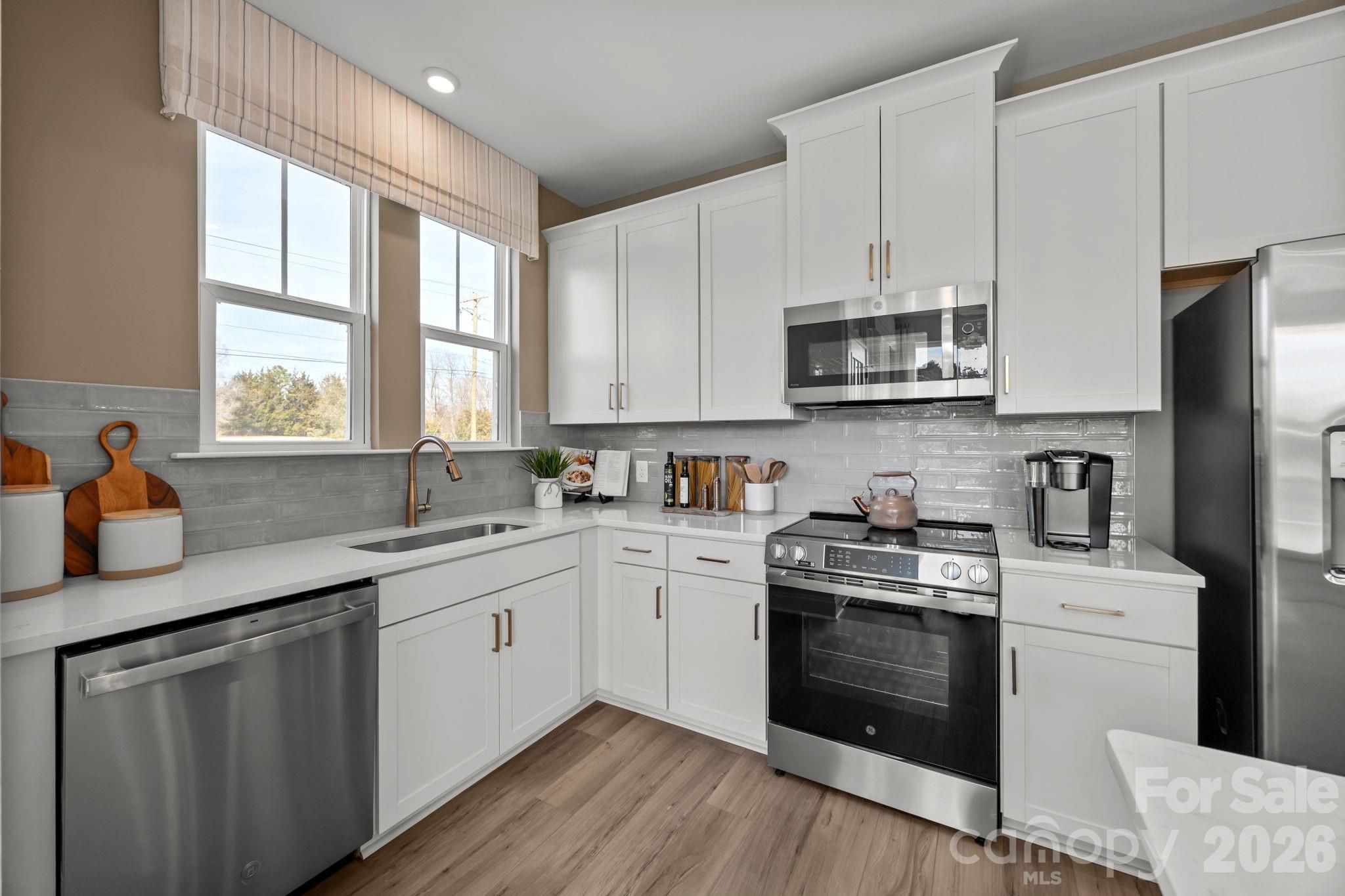 ODELL PARK - Residential