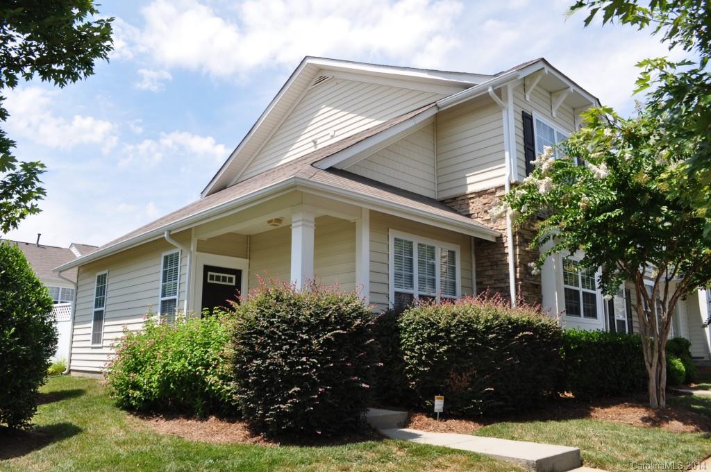 Conveniently located in desirable Fort Mill and close to the interstate and shopping/restaurants.  This home offers everything you need in a neighborhood and much more! Come enjoy living in an area with wonderful schools and close proximity to everything you can desire. Master on main with French doors that open into the living room area. Large kitchen that will suit any family's needs and a spacious back yard with a fence.