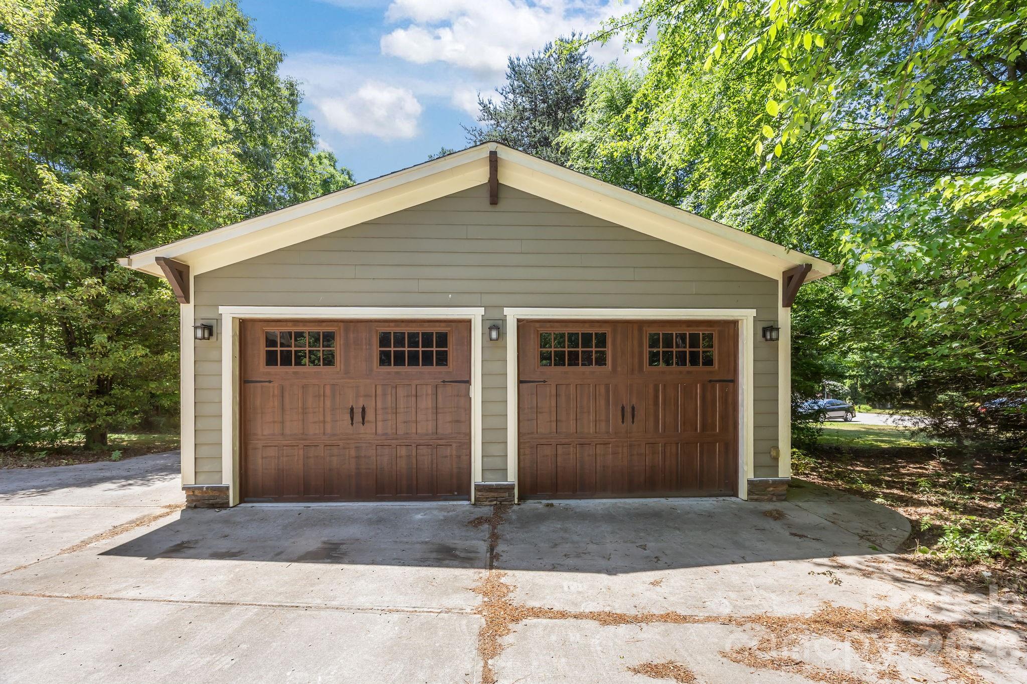 Briarwood - Residential
