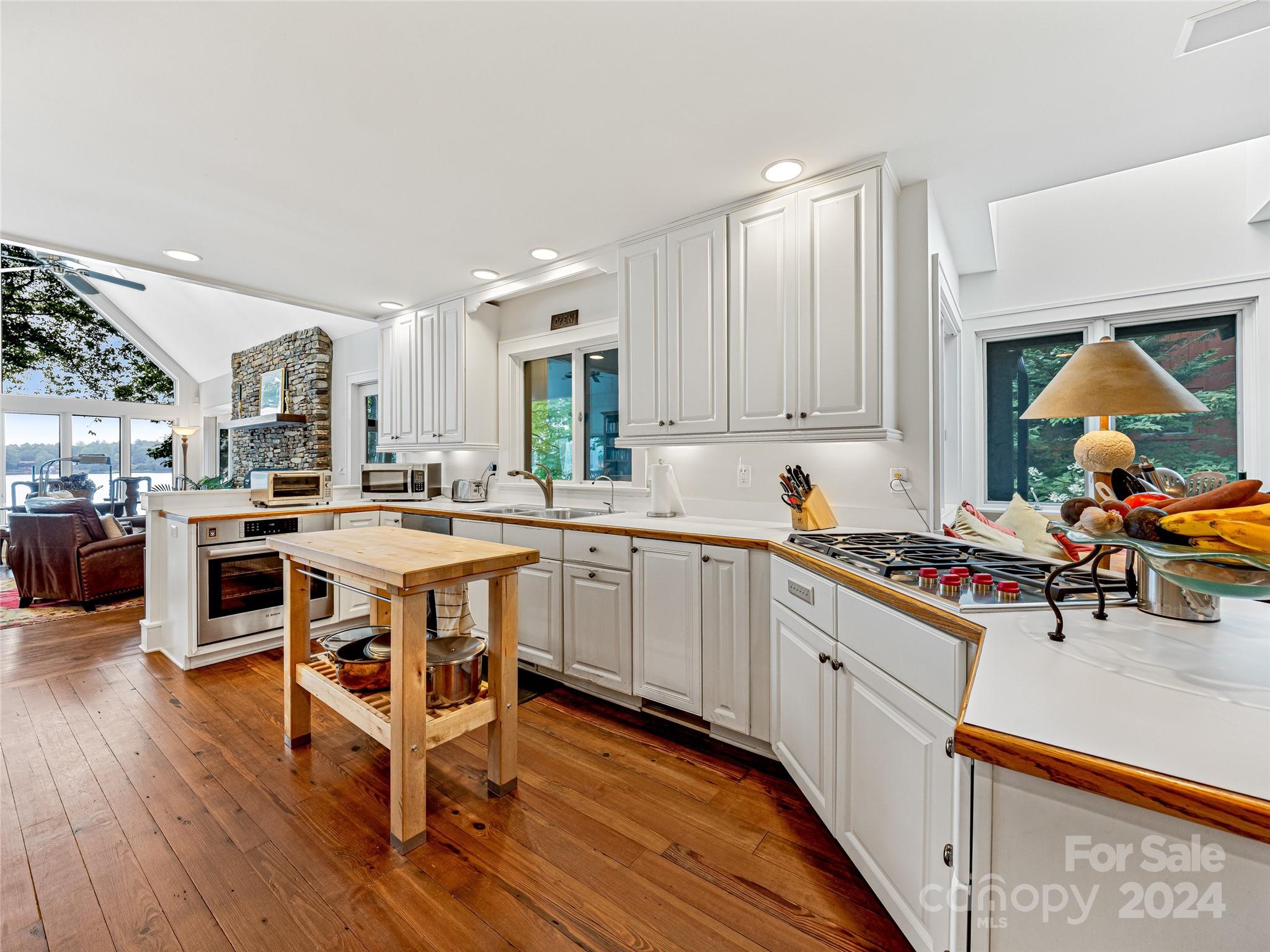 Lake Toxaway Estates - Residential