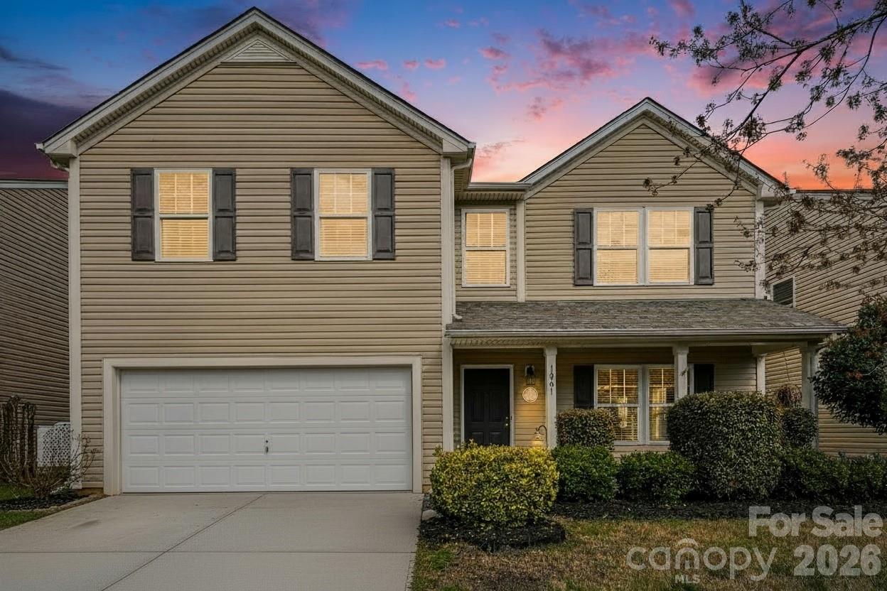 Located in a great Fort Mill location with an easy commute to Charlotte and the airport via I-77, this immaculate home is completely move-in ready and freshly painted throughout. Enjoy the benefit of highly sought-after Fort Mill Schools and low South Carolina taxes, with the added bonus of being able to walk to Sugar Creek Elementary. Shopping, dining, and everyday conveniences are just minutes away at Carolina Place Mall and Ballantyne.

Inside, the kitchen features a tile backsplash, castle cabinets, and an oversized pantry, providing plenty of storage and functionality. The spacious layout continues upstairs to a huge primary bedroom, creating a relaxing retreat with plenty of room for a sitting area or workspace. This well-maintained home is in a prime location close to schools, shopping, and major commuting routes!