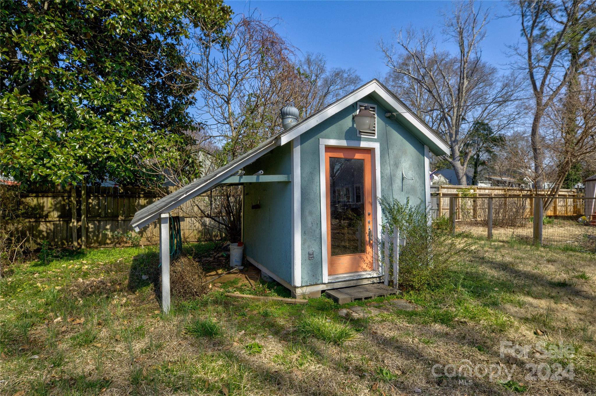 Seventeen Acres - Residential