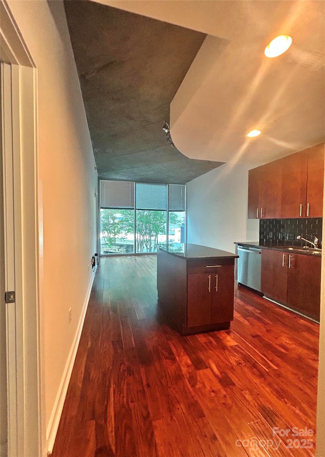 Avenue Condominiums - Residential