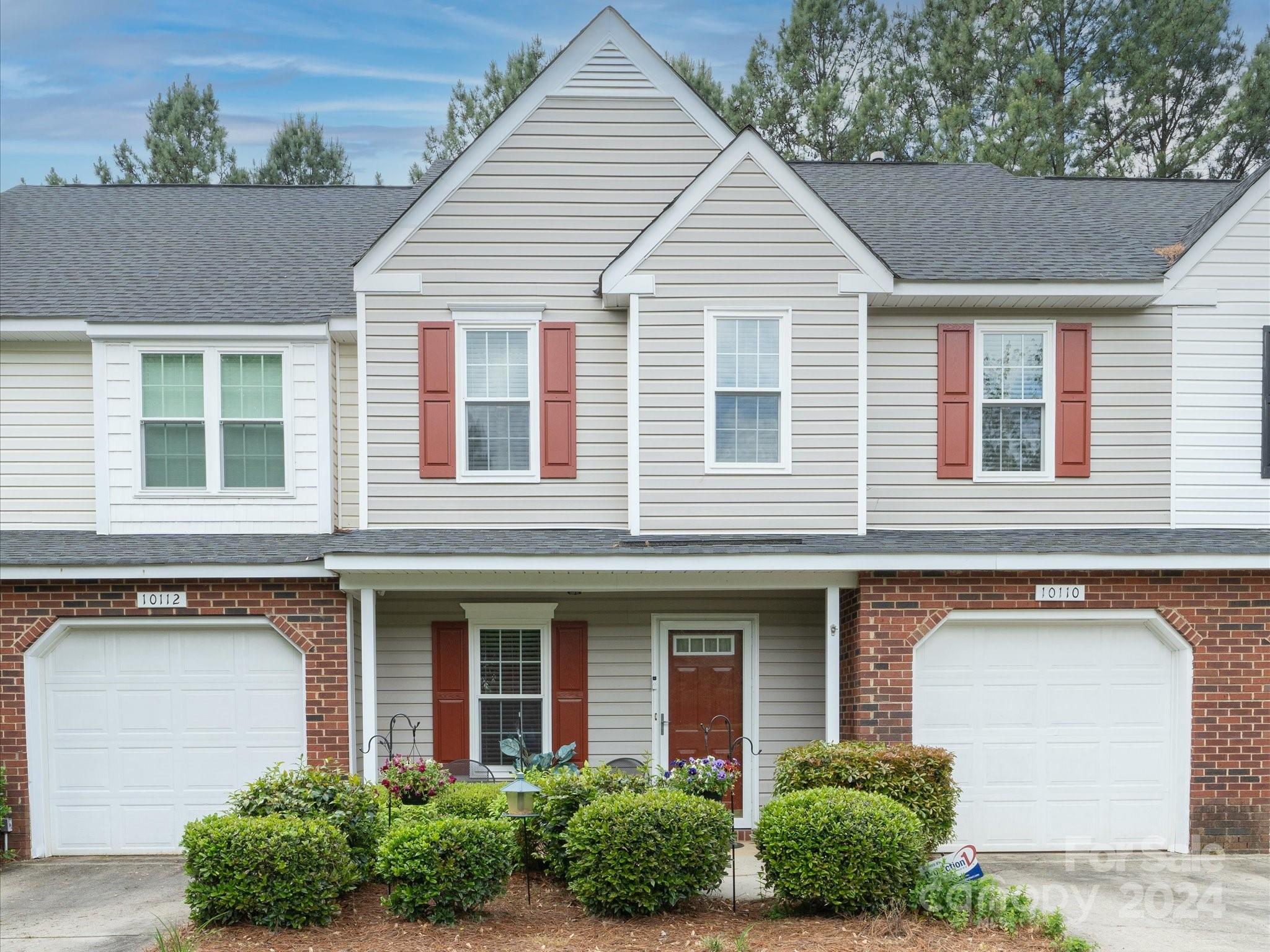 Welcome home to this updated and well maintained 3 Bedroom 2.5 bath townhome in the popular University Heights neighborhood. This beautiful open floor plan home has so many updates including: all new windows 2023, new stainless steal appliances 2019, pantry with sliding shelves, new granite counter tops 2020, mat flooring in garage, new downstairs toilet and pedestal sink, new French patio doors, LVP flooring and new carpet on stairs, and the list goes on! Convenient to restaurants, shopping...everything you could possible want!