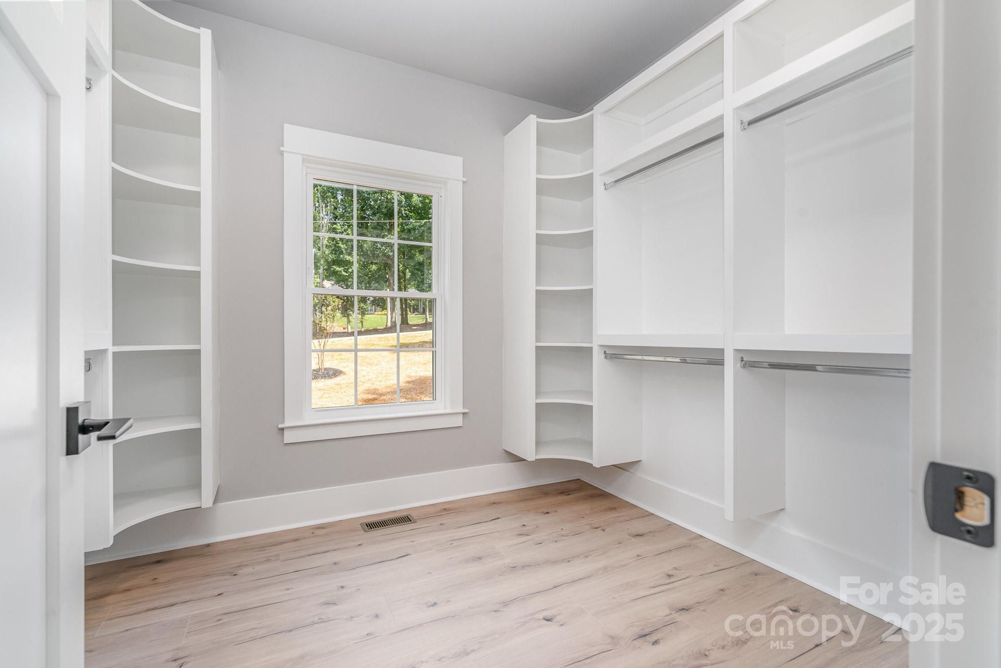 Edgewater - Residential