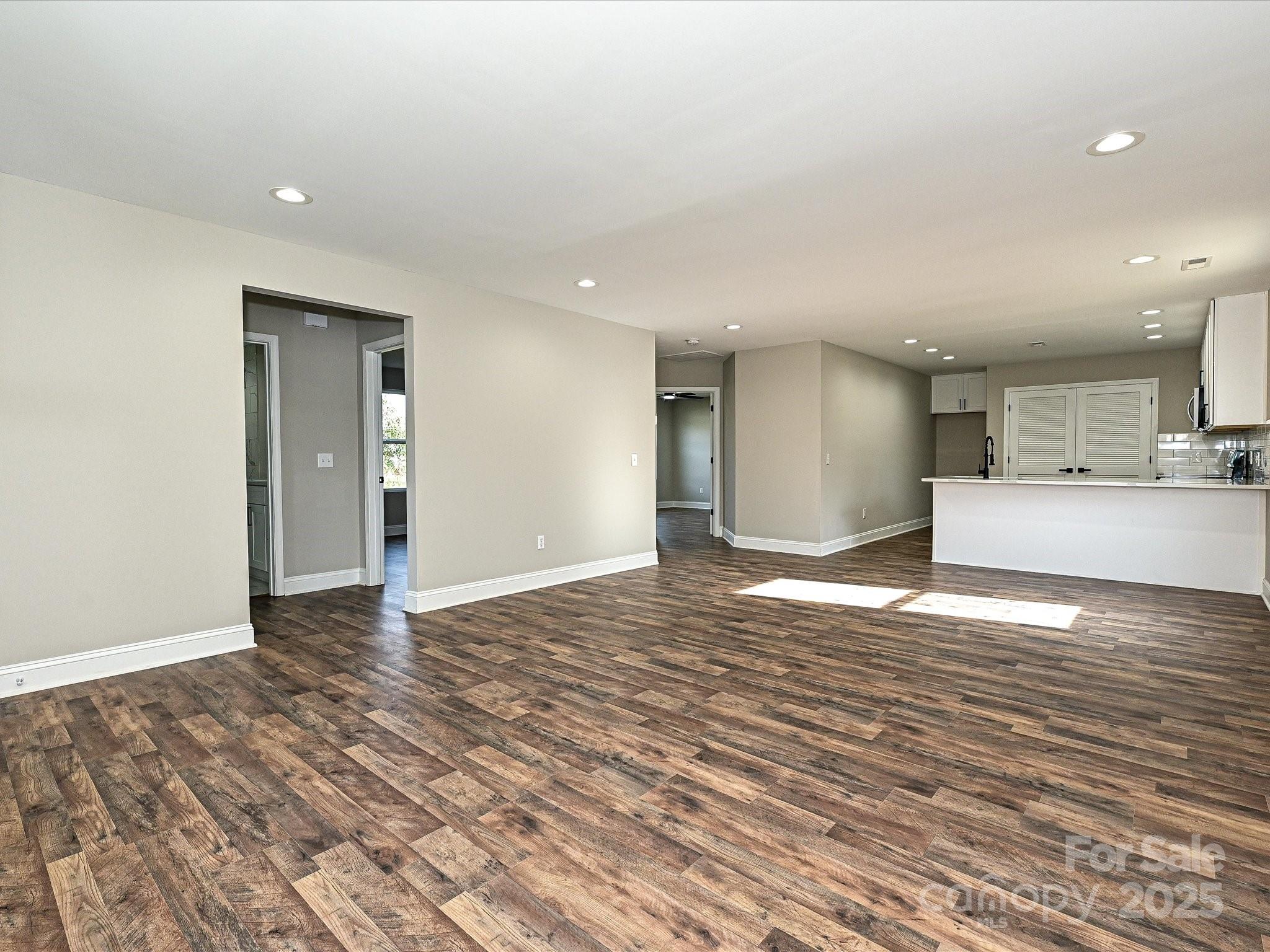Castle Heights - Residential