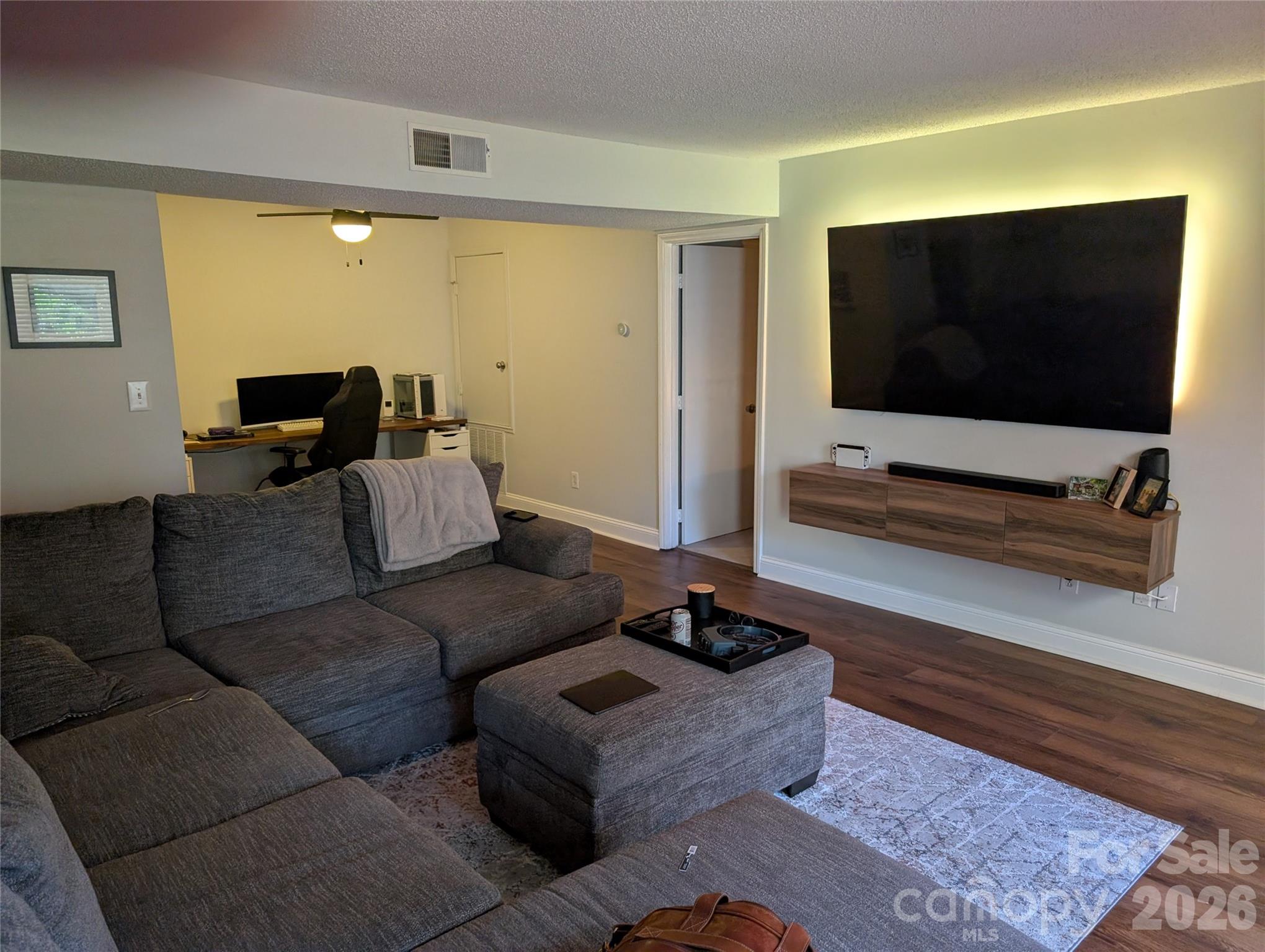 Sharon Place - Residential