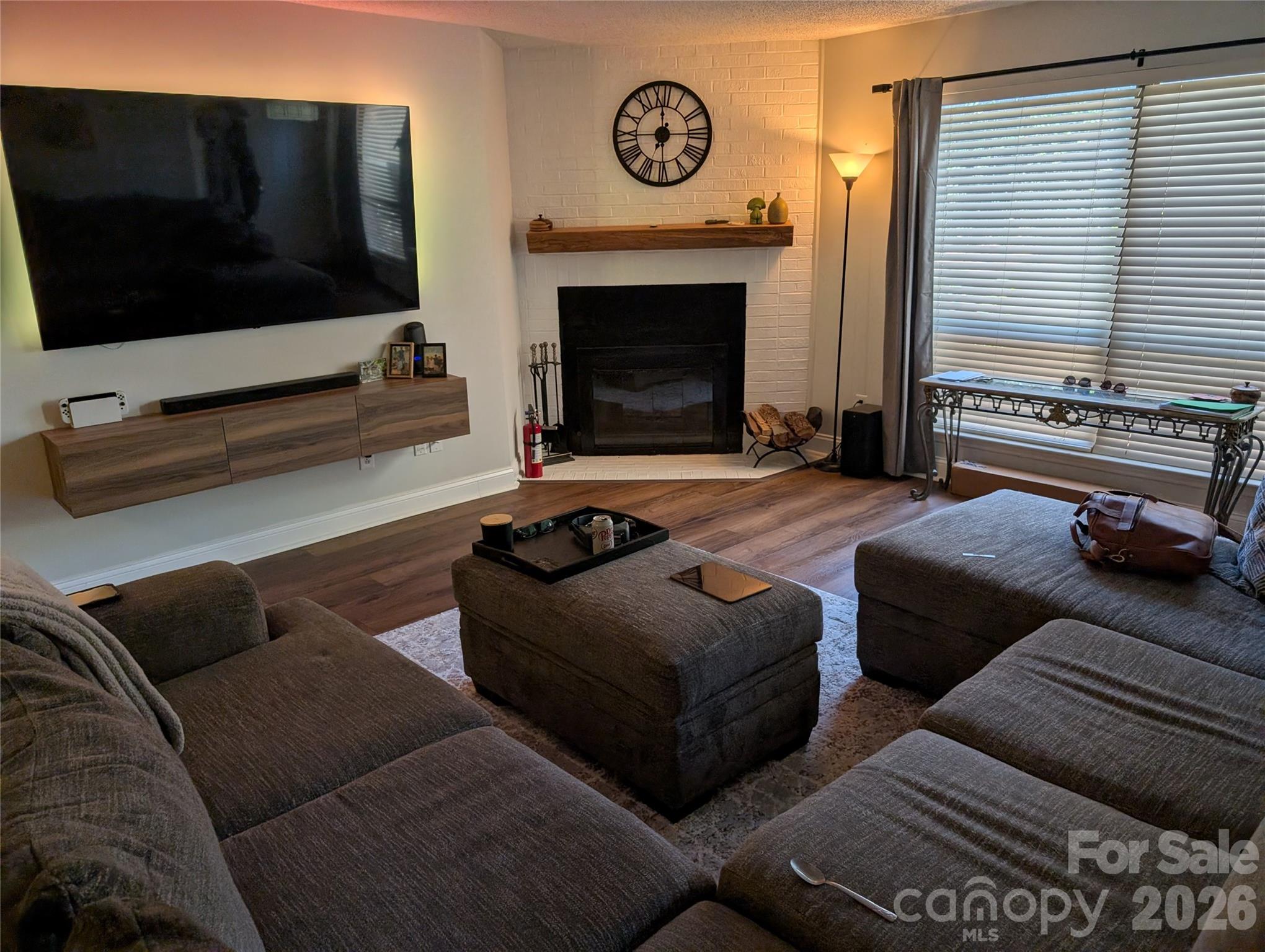 Sharon Place - Residential