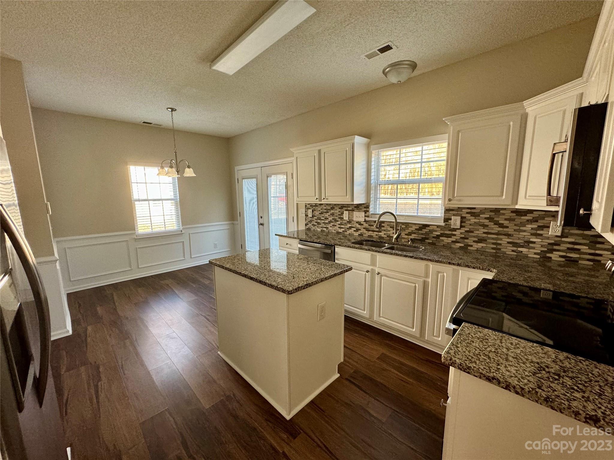 Steelecroft Place - Residential Lease