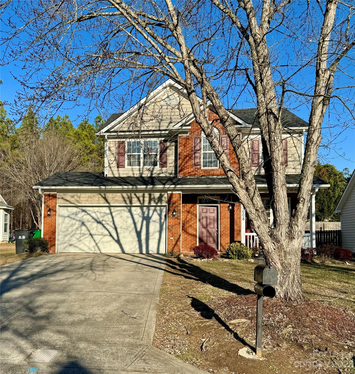 Cul-de-sac street in highly desirable Steelecroft!!! Ready for move in! Fresh paint, vinyl plank flooring throughout.  Front porch. Wooded backyard. Kitchen features a pantry and island for entertaining. Separate breakfast area. Master suite has a walk-in closet w/custom closet shelving, bath with dual sink vanity, garden tub & walk-in shower. Surround sound. Dryer is included but can be removed if desired.