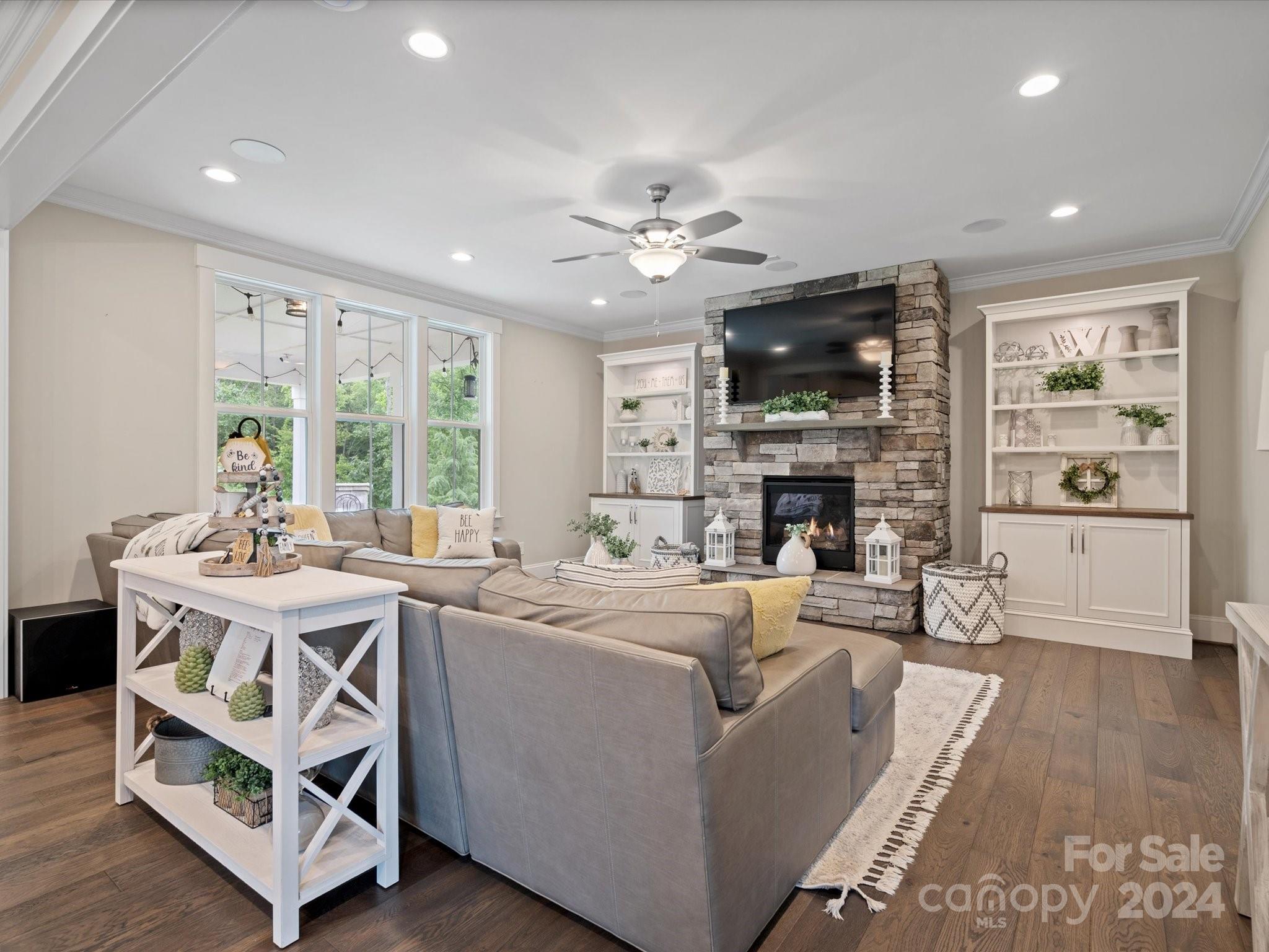 Riverwalk - Residential