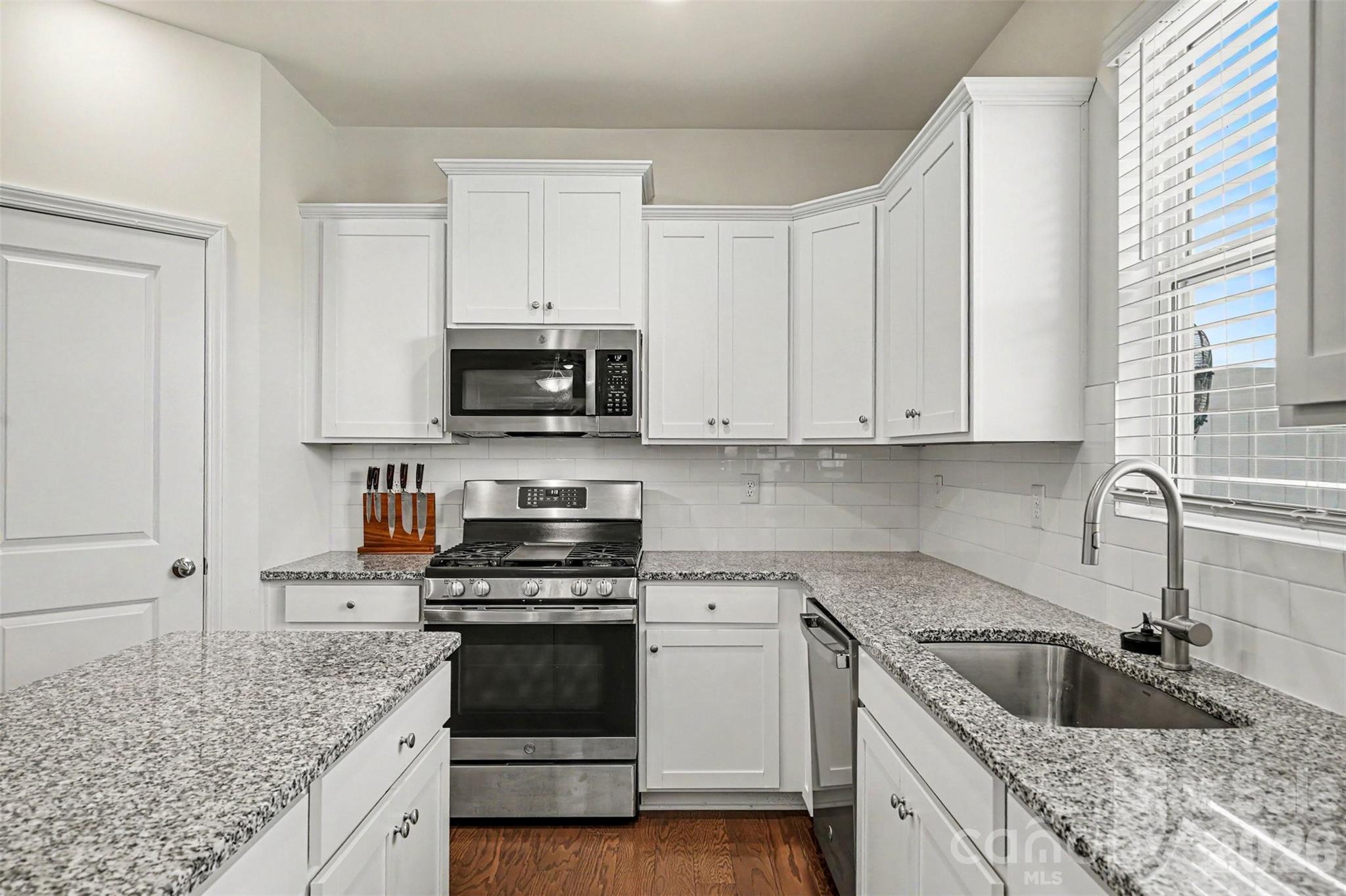 Stallings Brook - Residential
