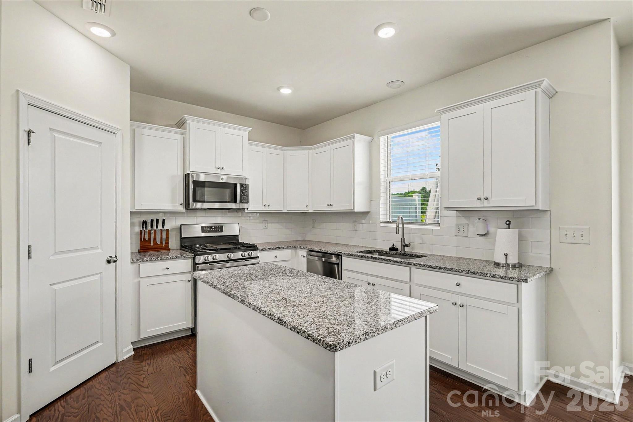 Stallings Brook - Residential