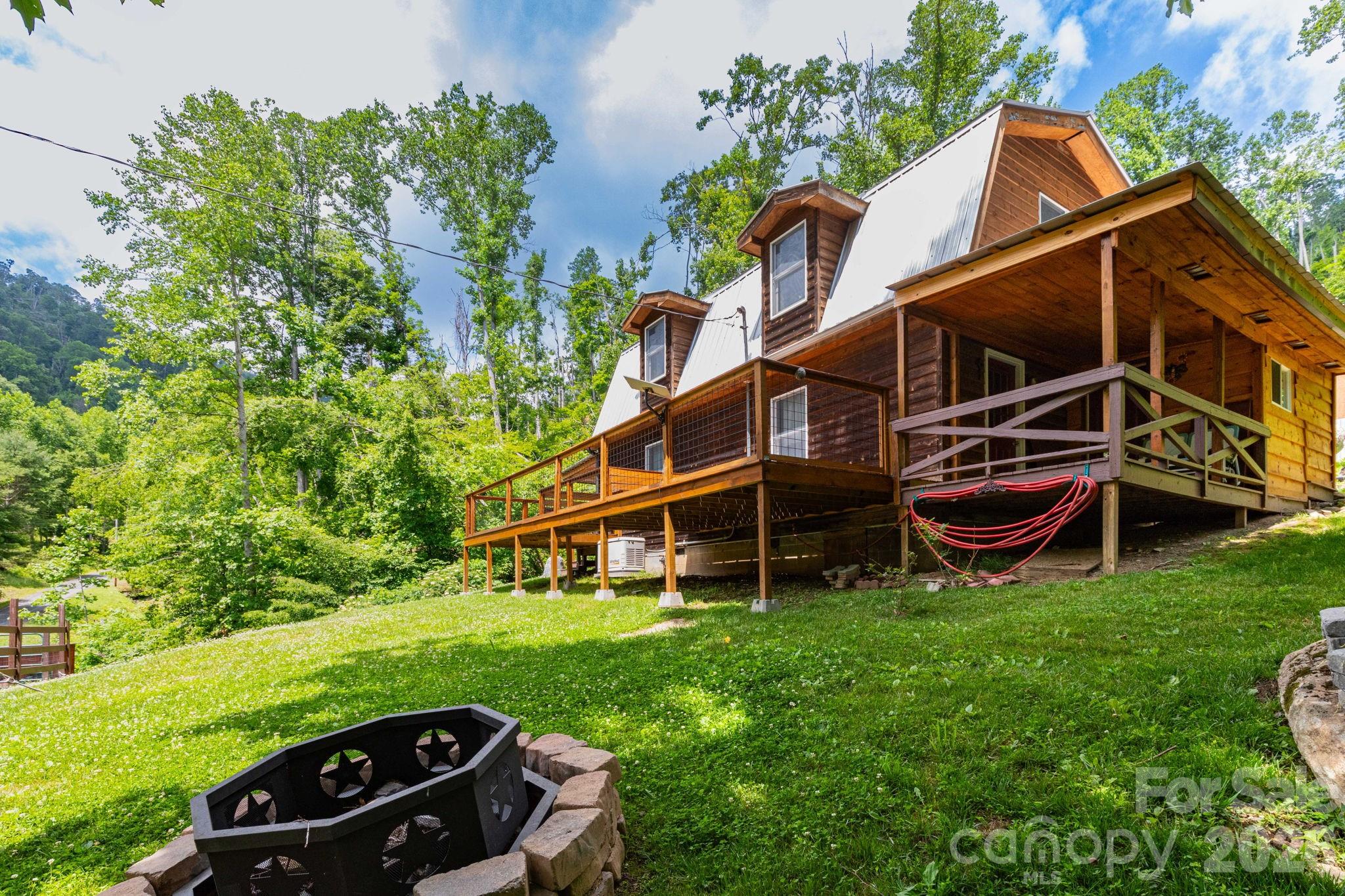 Shoot Out Mountain - Residential