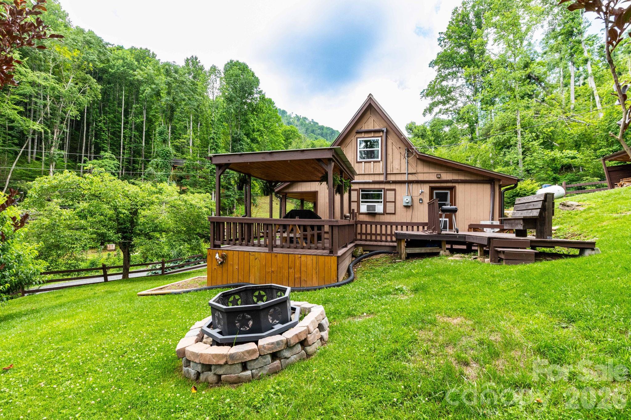 Shoot Out Mountain - Residential