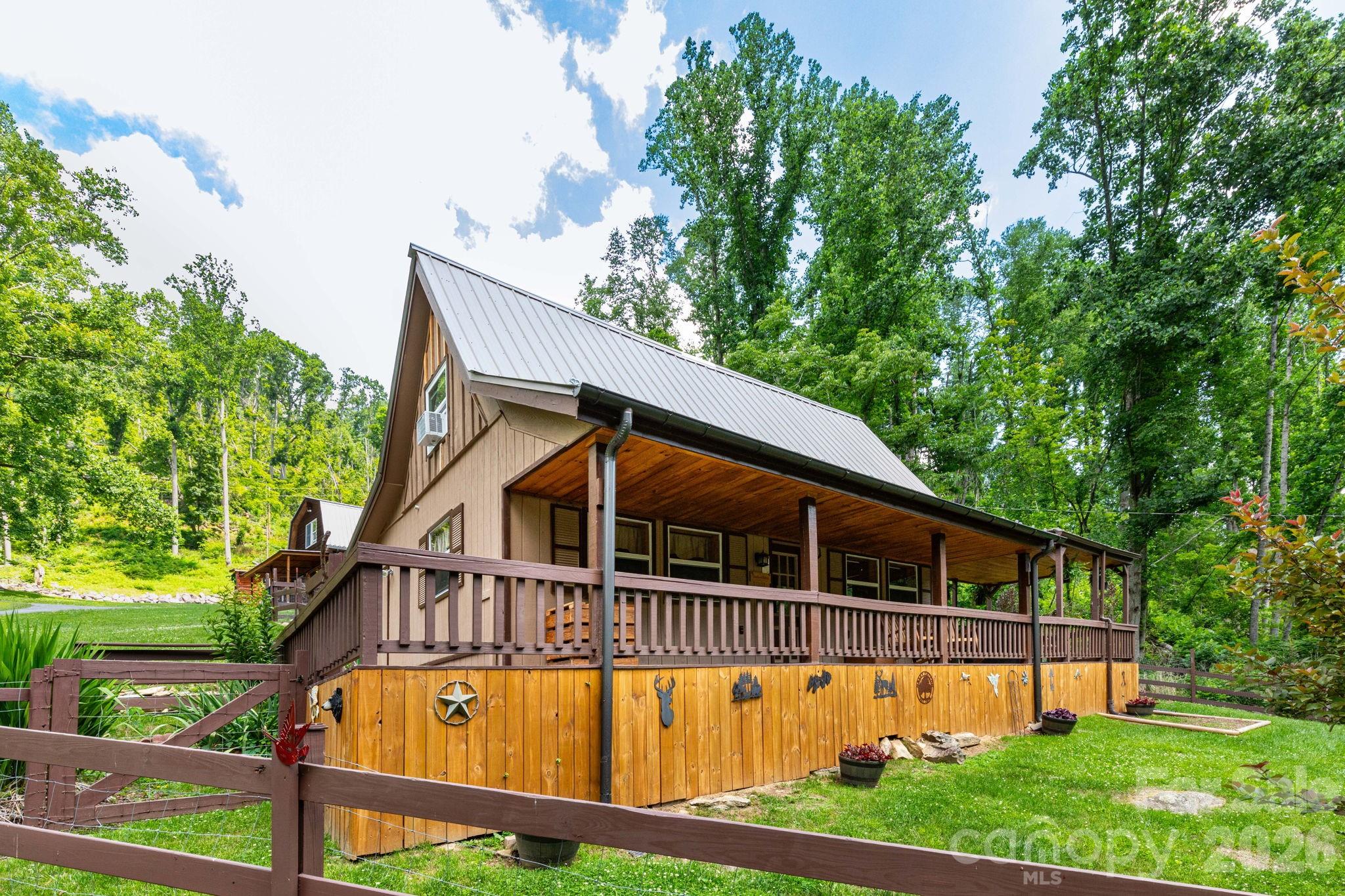 Shoot Out Mountain - Residential