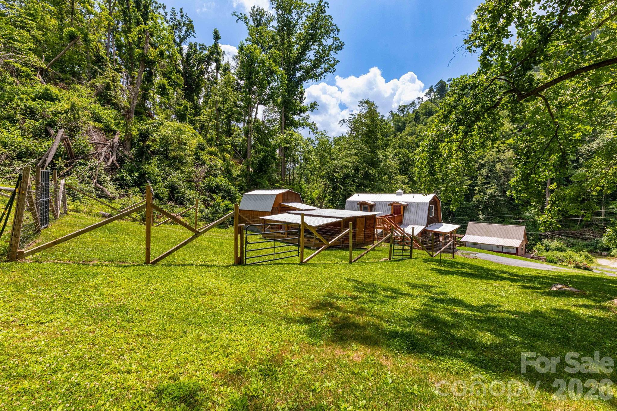 Shoot Out Mountain - Residential