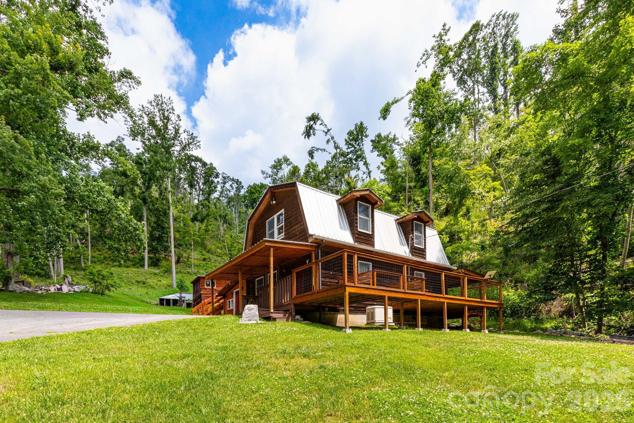 Shoot Out Mountain - Residential