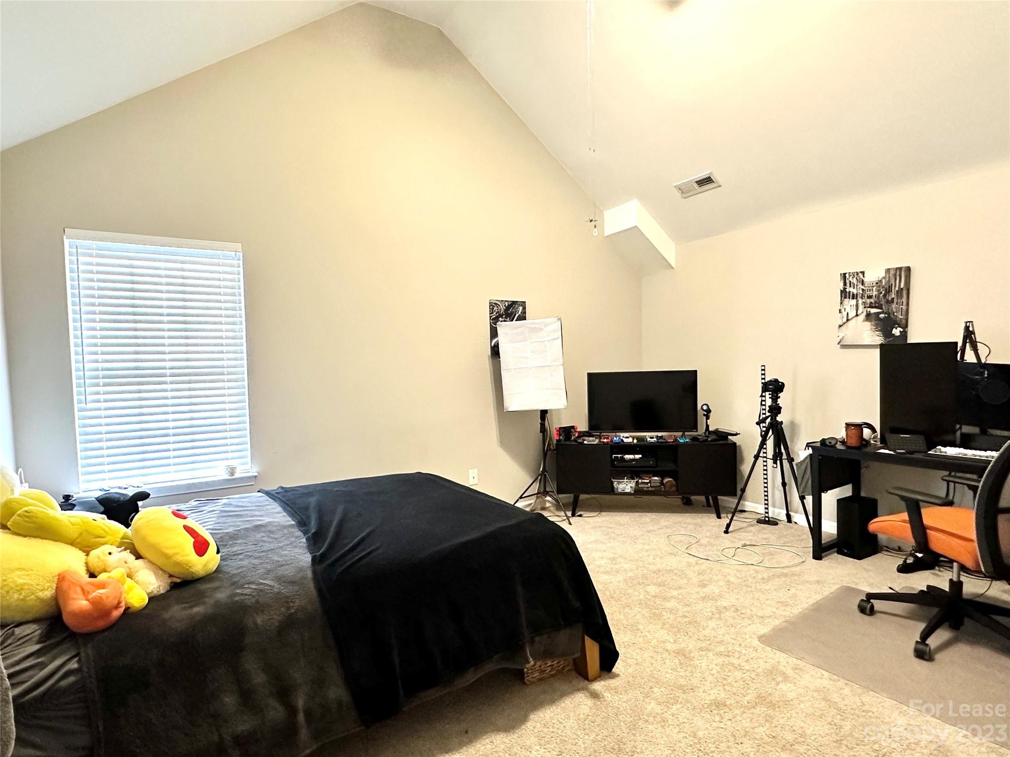 Sandy Pointe - Residential Lease