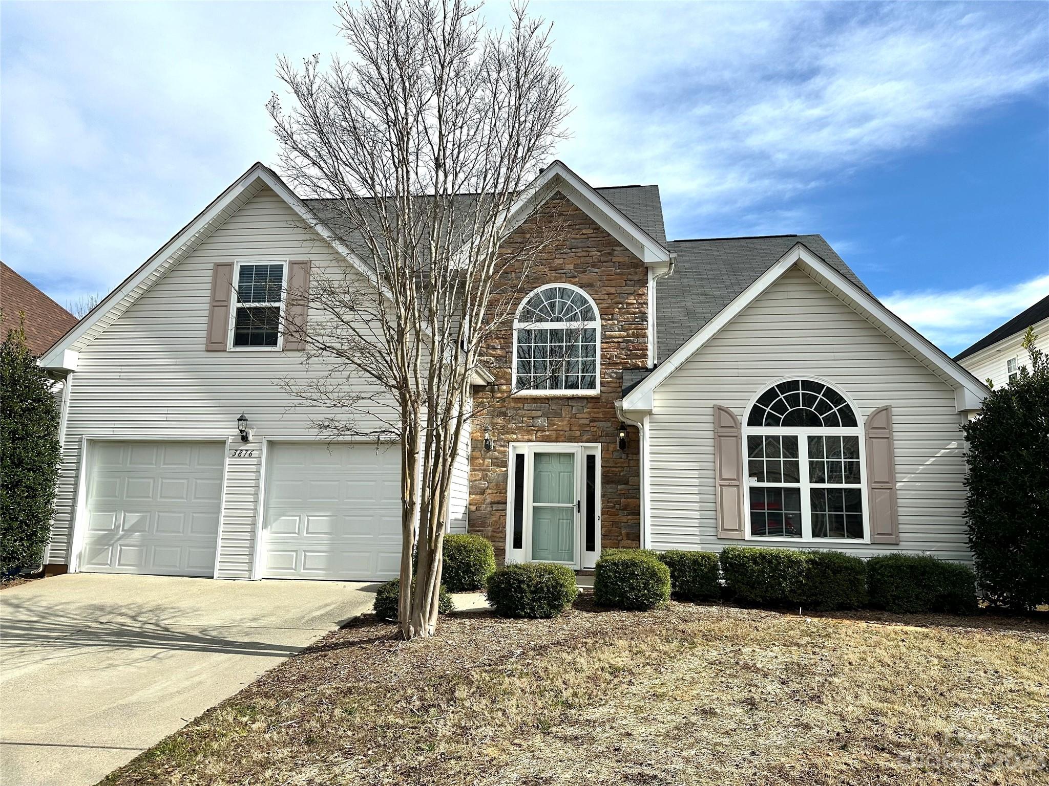 Great location in Fort Mill! This 4 bedroom home offers a great layout with newly renovated finishes. The Primary bedroom is conveniently located on the main level with 3 additional bedrooms and a bonus room (could be utilized as a 5th bedroom) upstairs. There is a Front living room that can be used as an office space, a dining room, and then the kitchen is open to the breakfast and family room. Beautiful LVP flooring on Main living area downstairs. The backyard has a large concrete patio and fully fenced yard.
