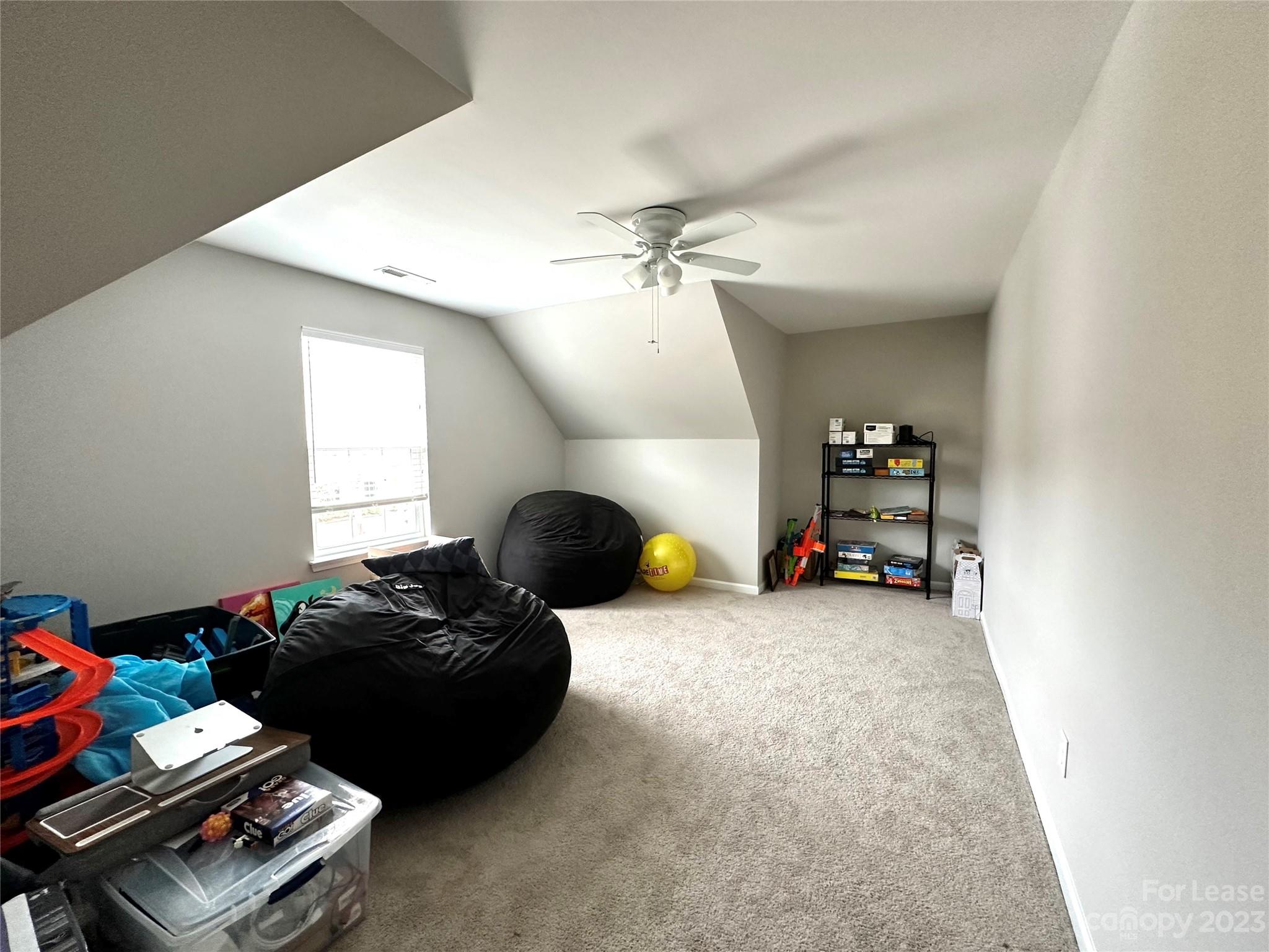 Sandy Pointe - Residential Lease