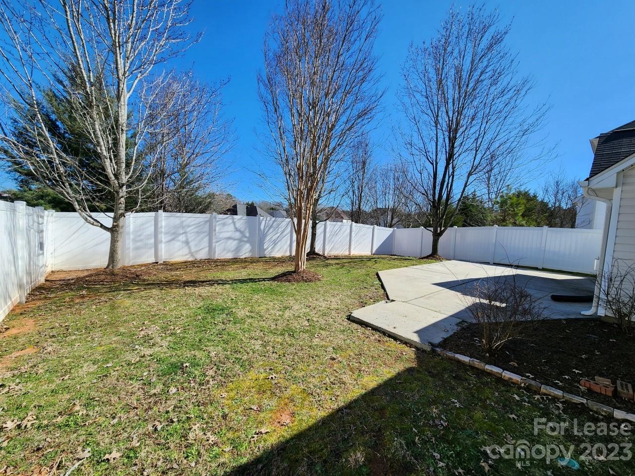 Sandy Pointe - Residential Lease