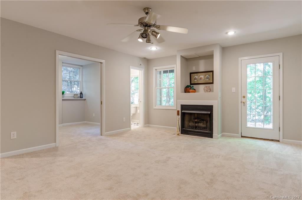 Tega Cay - Residential