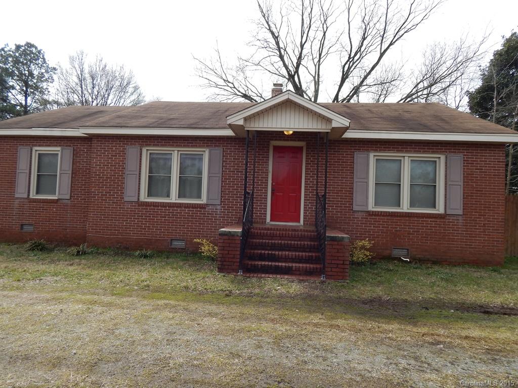 Clean & really cute 3BR/2BA bungalow. Bedrooms all nice size w/lg closets. Fenced yard. Yard features Pecan & Black Walnut trees. Low Chester county taxes. There is a train track behind that home but is only a connector between Lancaster & Chester. Train runs only M-F & no more than twice a day. Never on weekends or evenings.