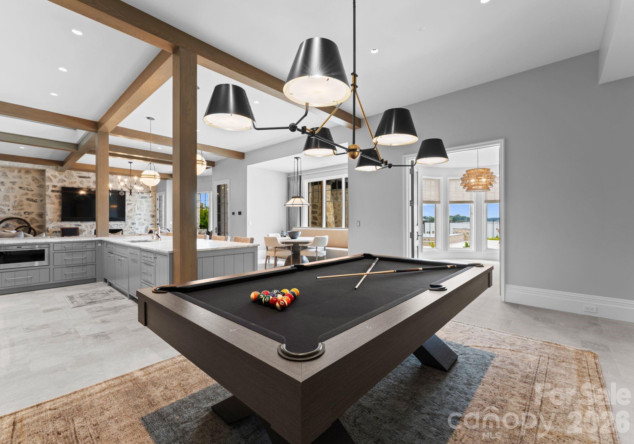 The Peninsula - Residential