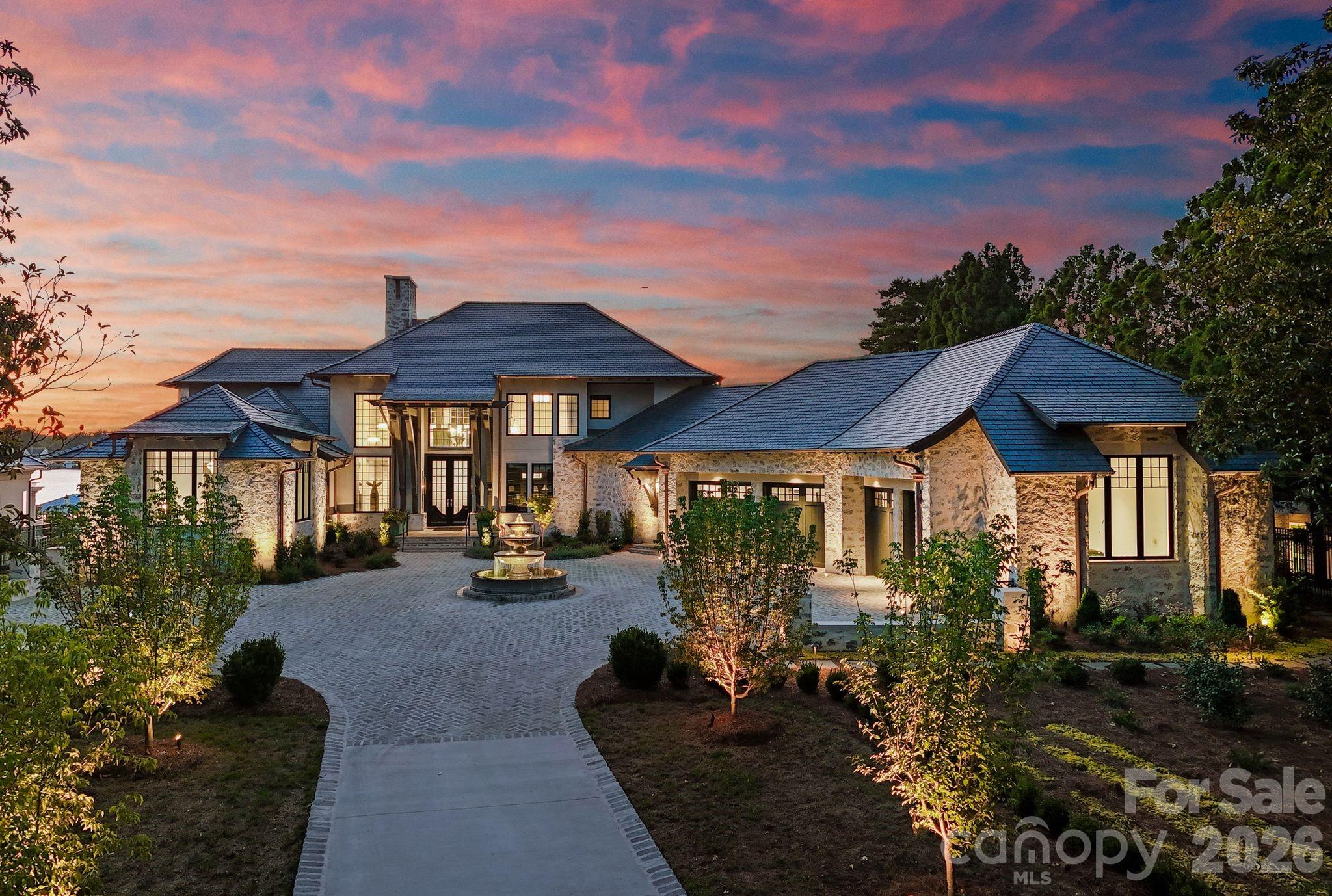 The Peninsula - Residential