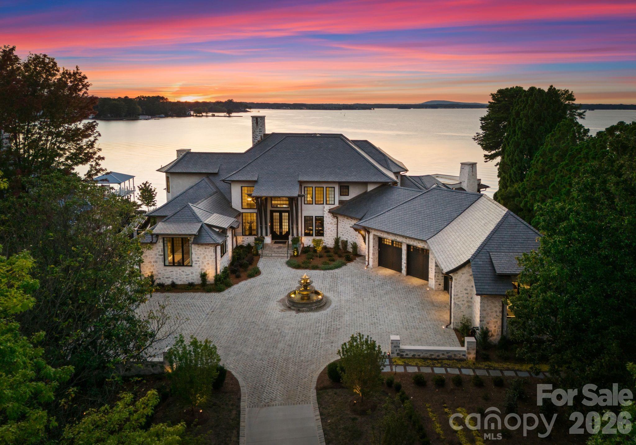 The Peninsula - Residential