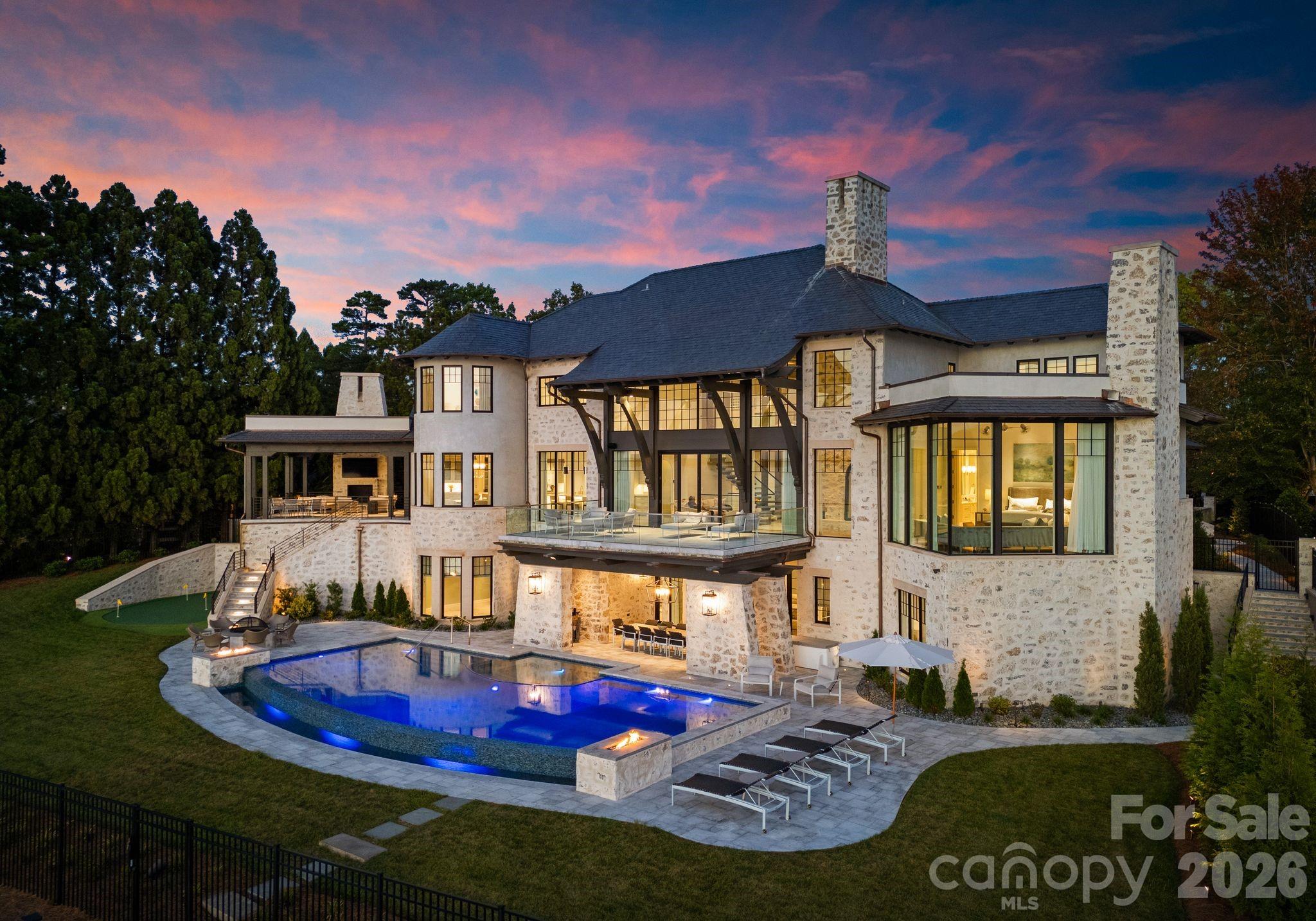 The Peninsula - Residential