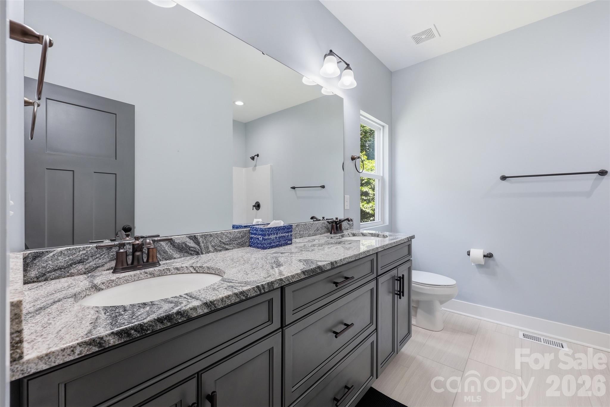 Eastview Oaks - Residential