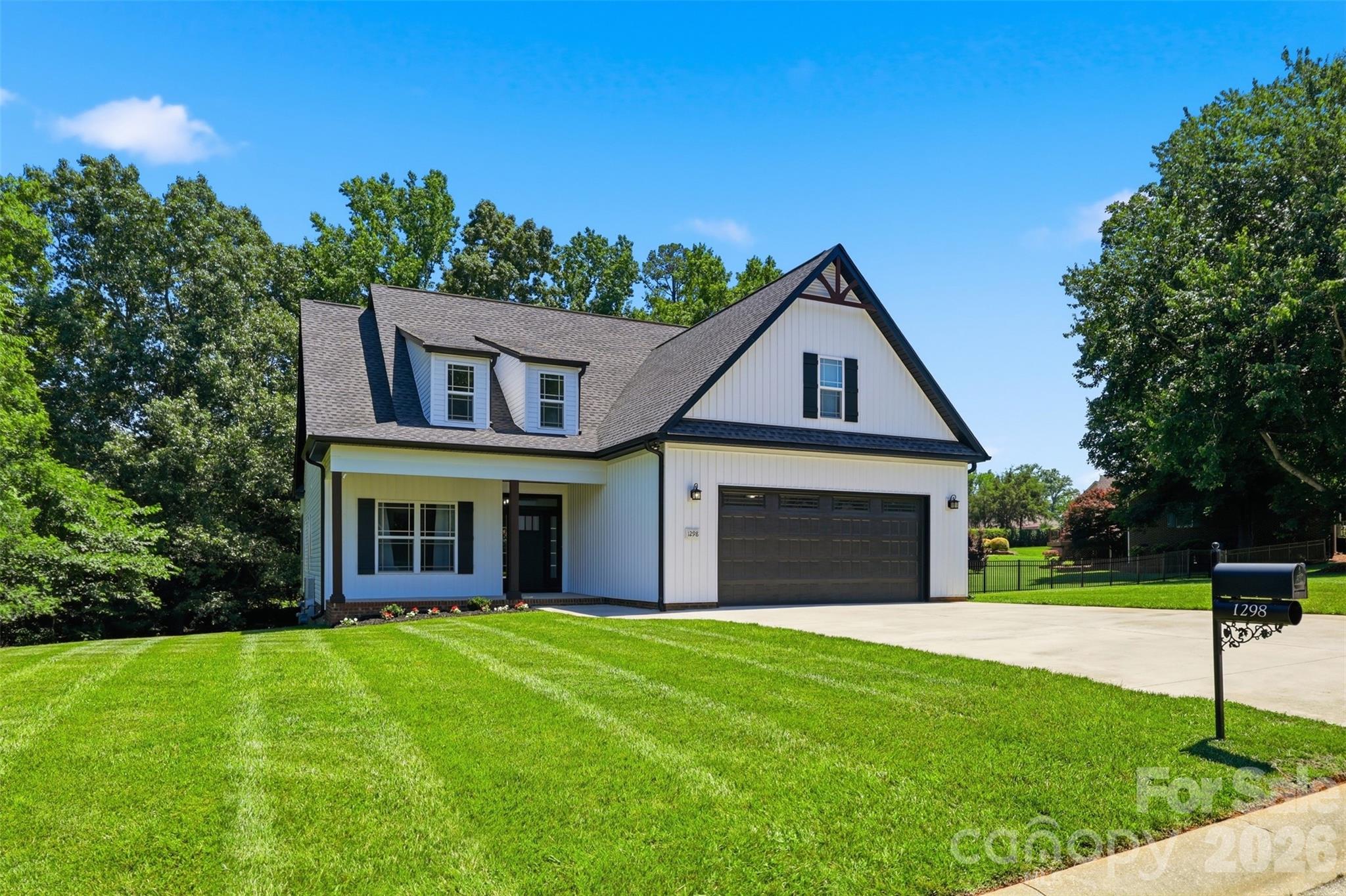 Eastview Oaks - Residential