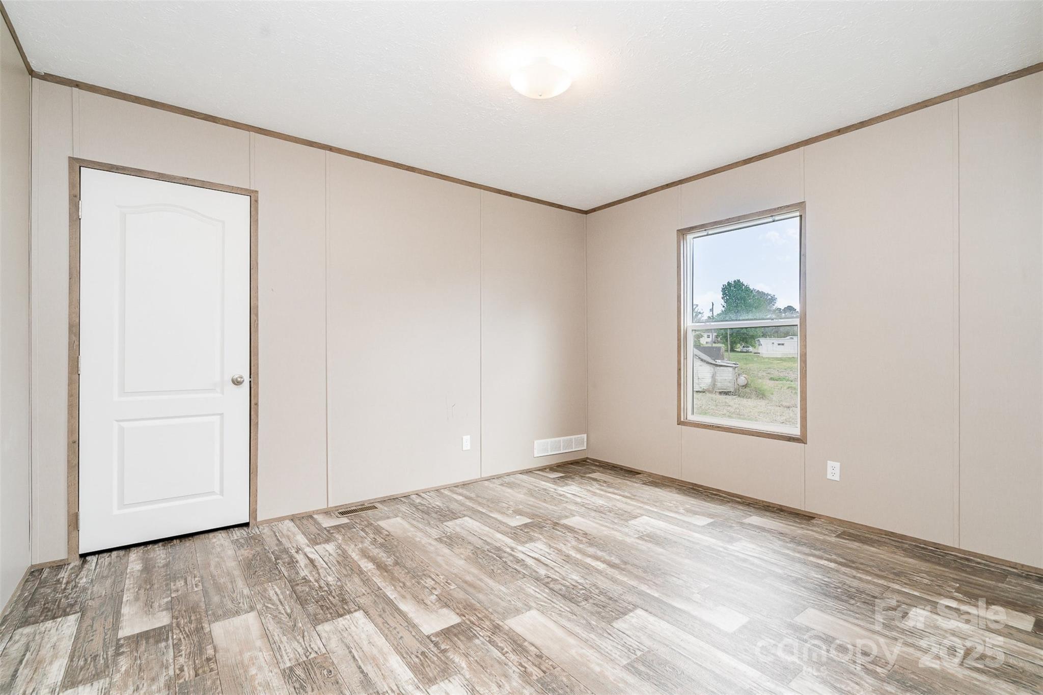 Kings Pointe - Residential