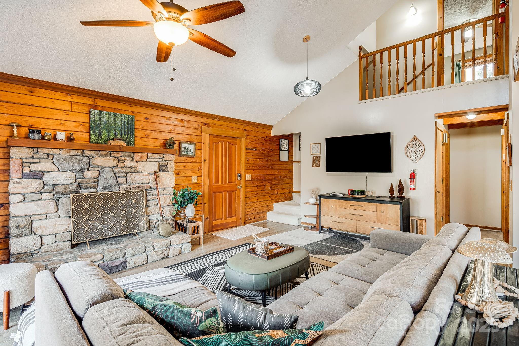 Rainbow Ridge - Residential