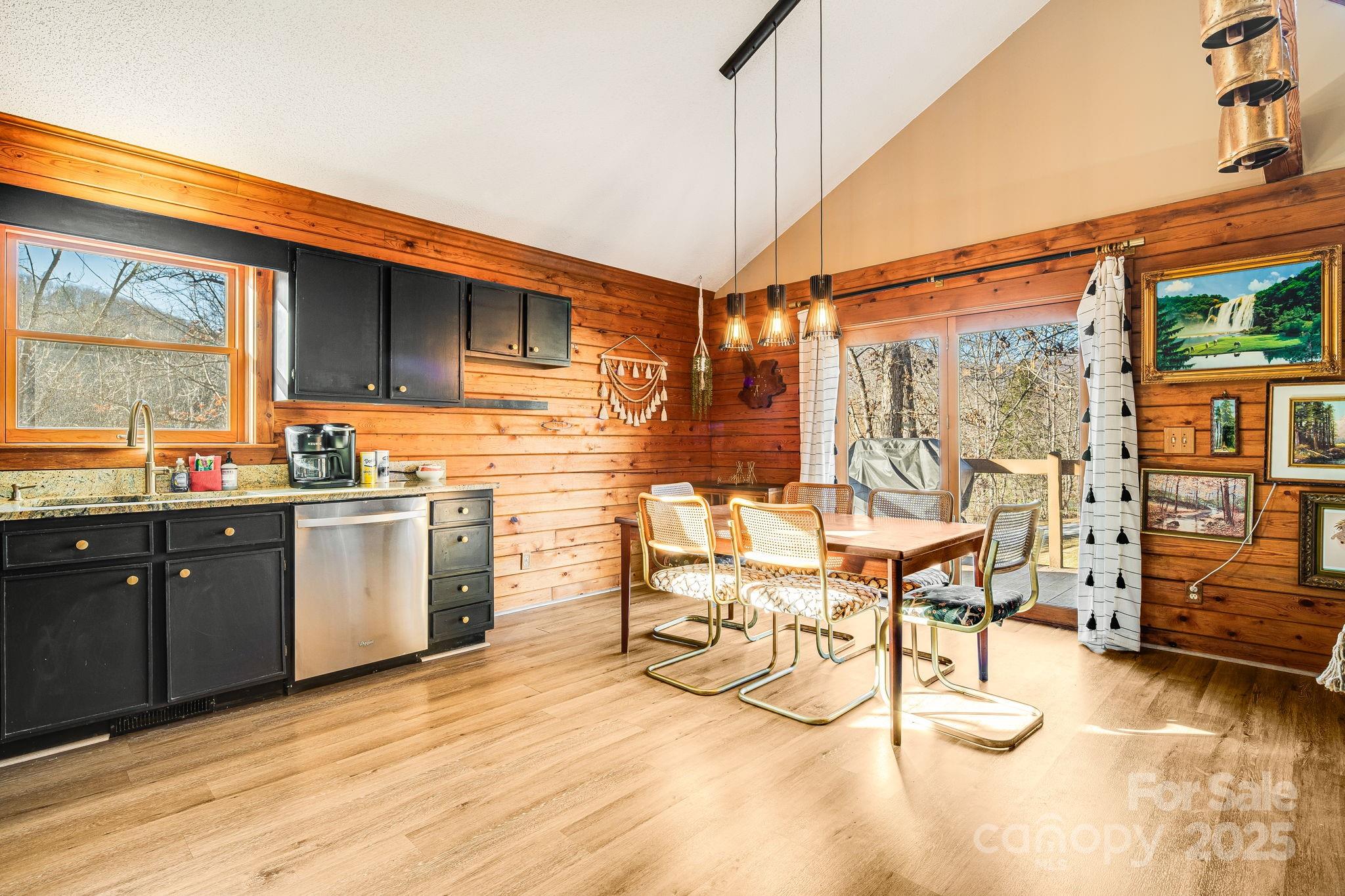 Rainbow Ridge - Residential