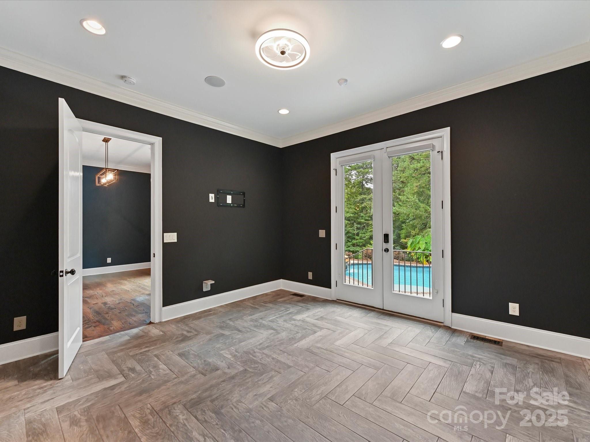Elmhurst Estates - Residential