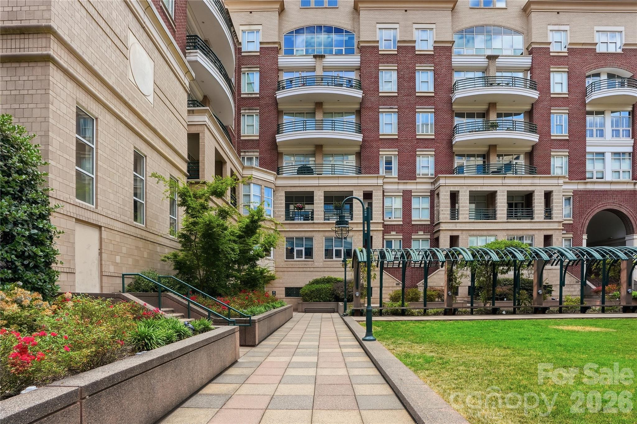 400 North Church - Residential