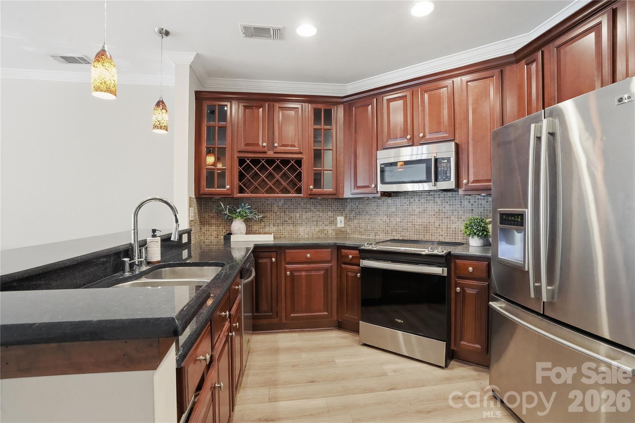 400 North Church - Residential